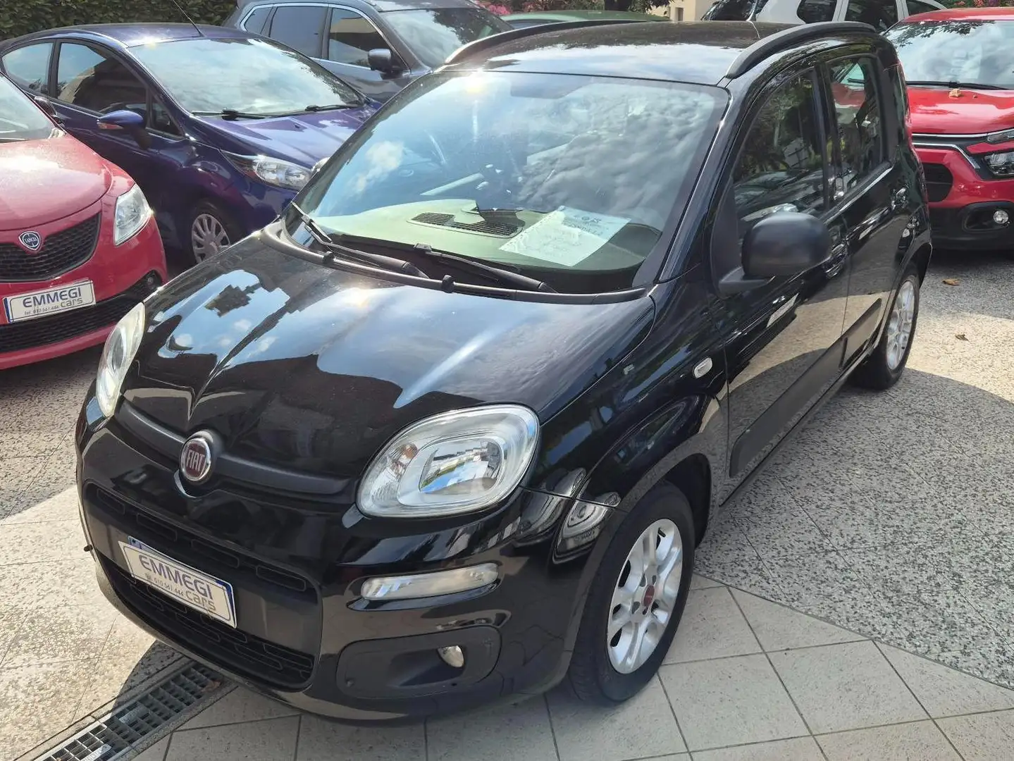 Fiat Panda Panda 1.2 Lounge 69cv Zwart - 1