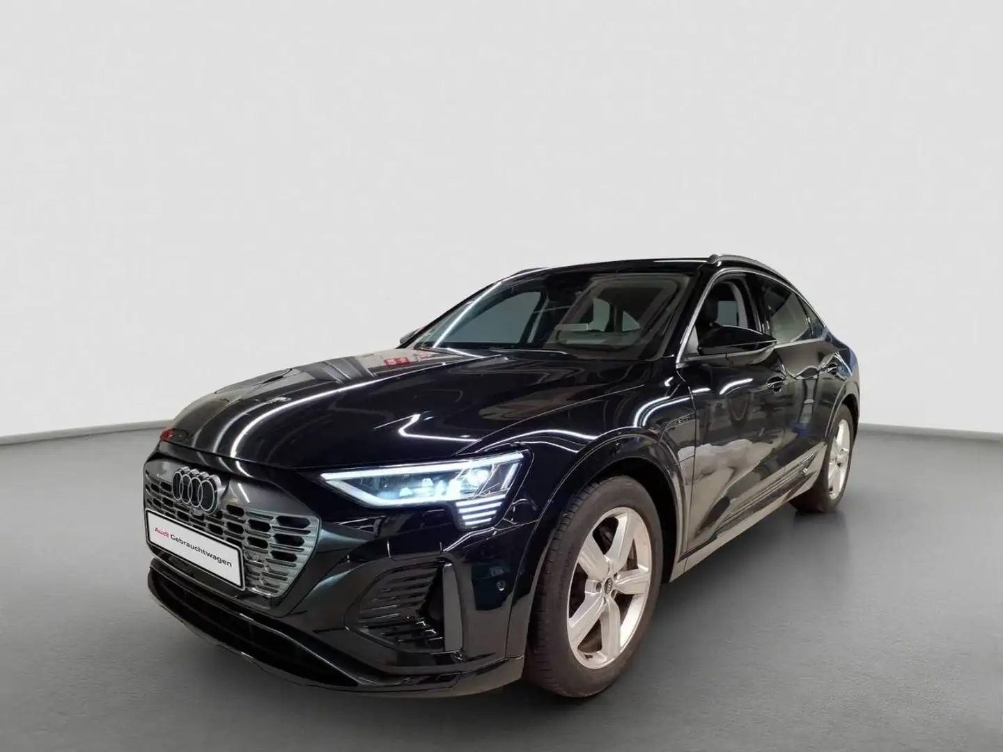 Audi Q8 e-tron Sportback  S line S line 55  quattro 300 kW Schwarz - 2