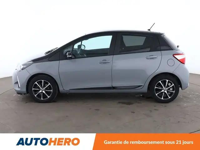 Toyota Yaris view 3