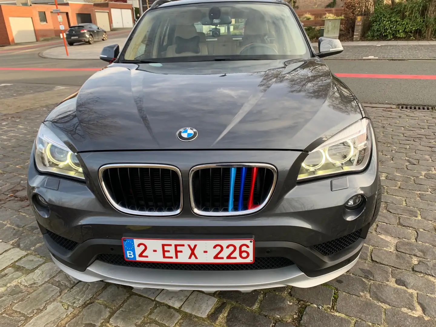 BMW X1 sDrive18d Aut. Beige - 1