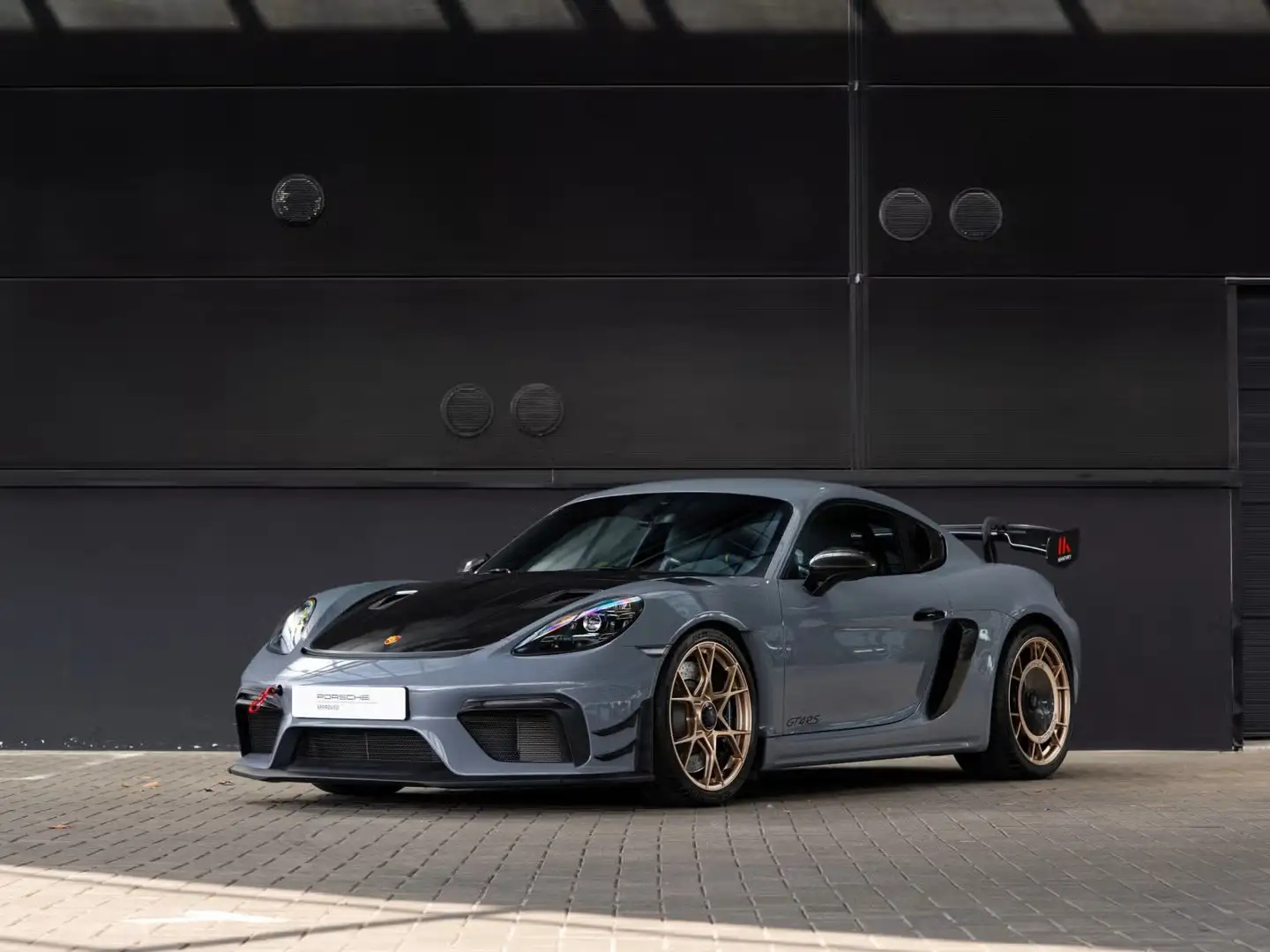 Porsche 718 Cayman GT4 RS Manthey Kit Gris - 1