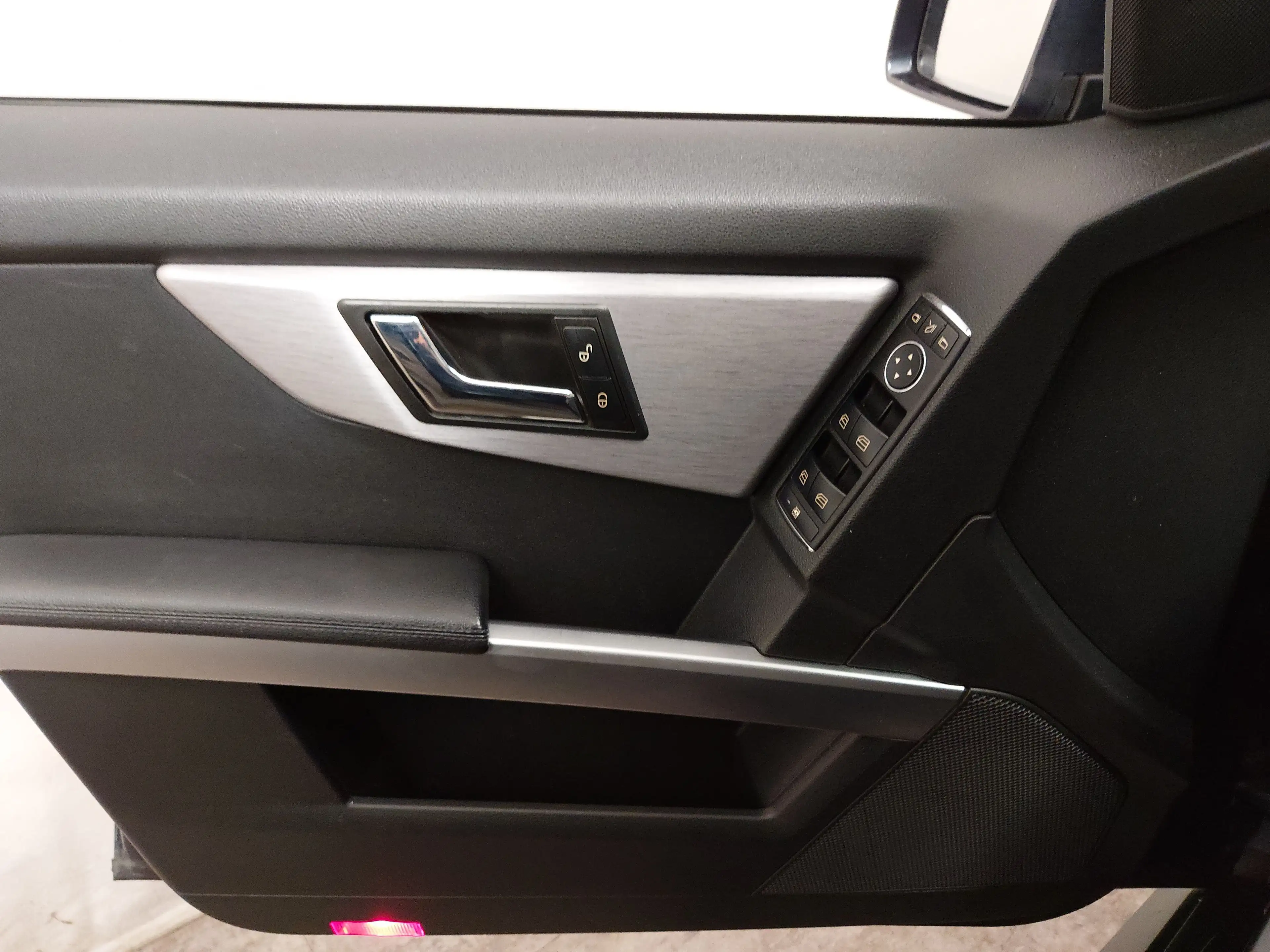 Mercedes-Benz GLK 350 MB GLK 350 CDI T-Leder Navi Bi-Xenon PDC — photo 5