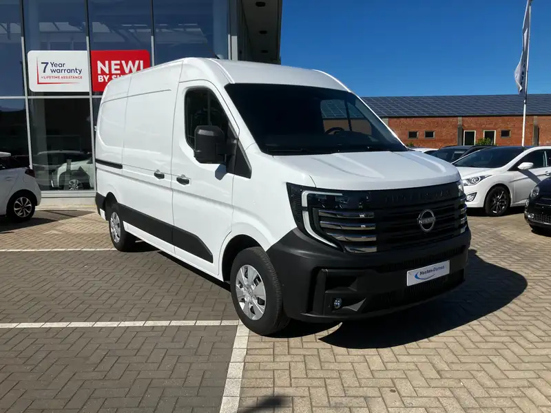 Nissan Interstar