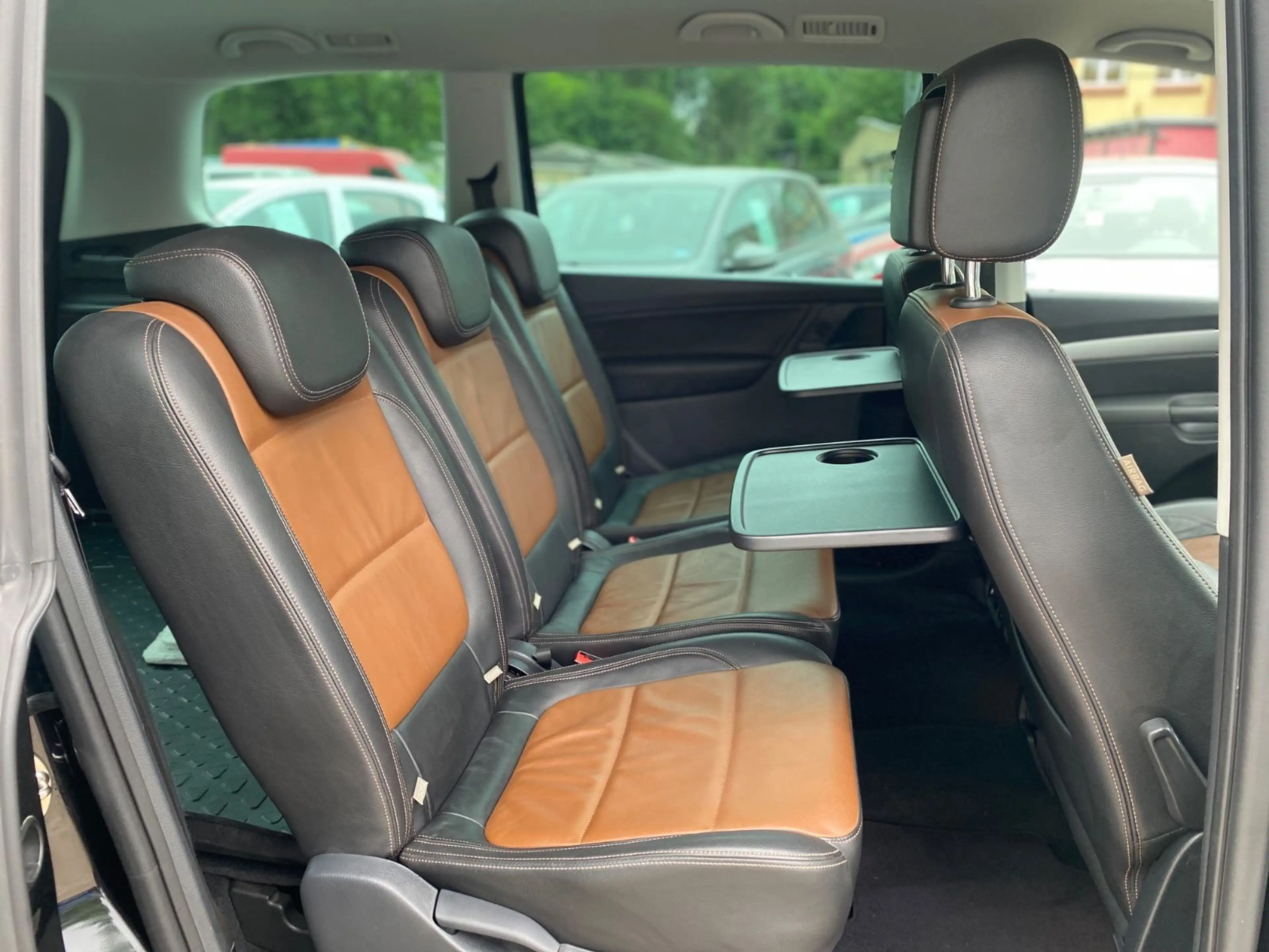Volkswagen Sharan 2.0 TDI DSG BlueMotion Tech Highline — photo 13