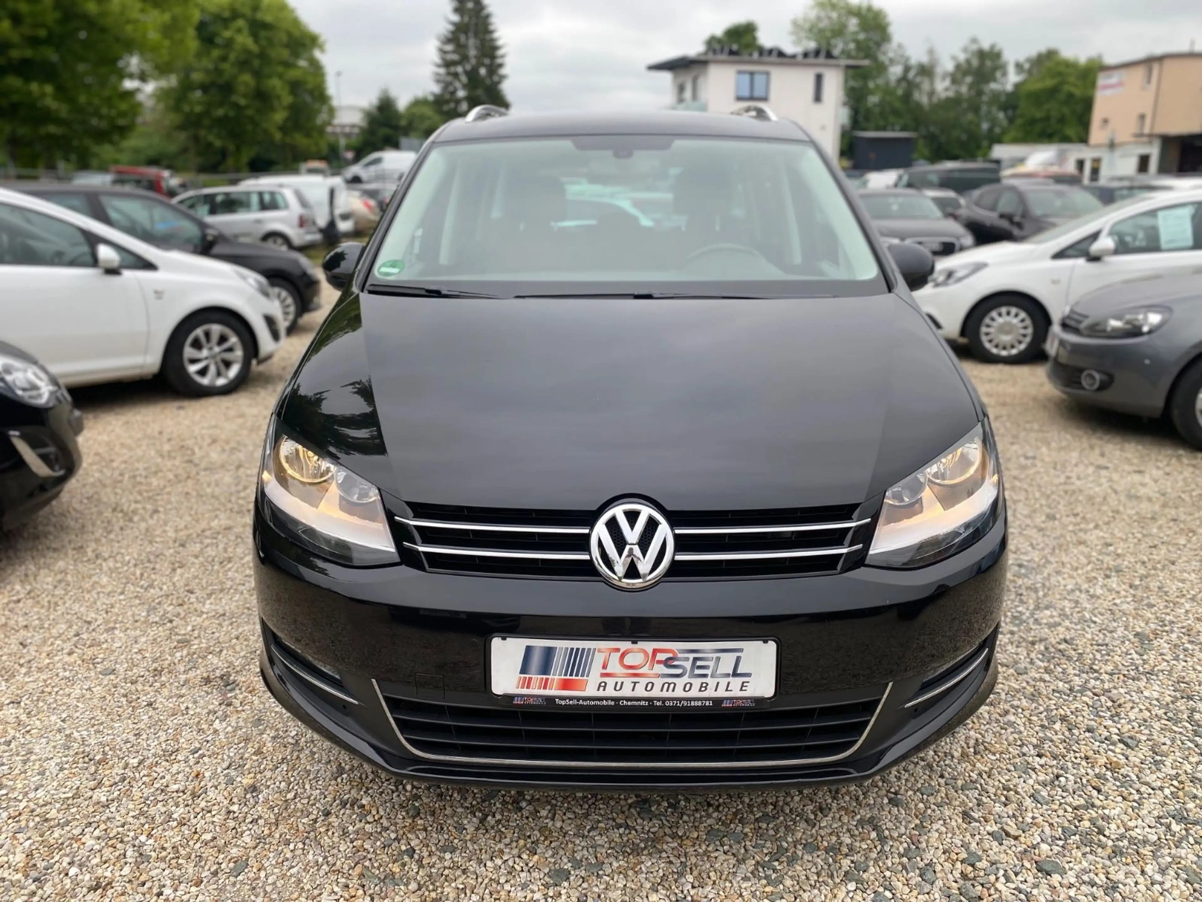 Volkswagen Sharan 2.0 TDI DSG BlueMotion Tech Highline — photo 2