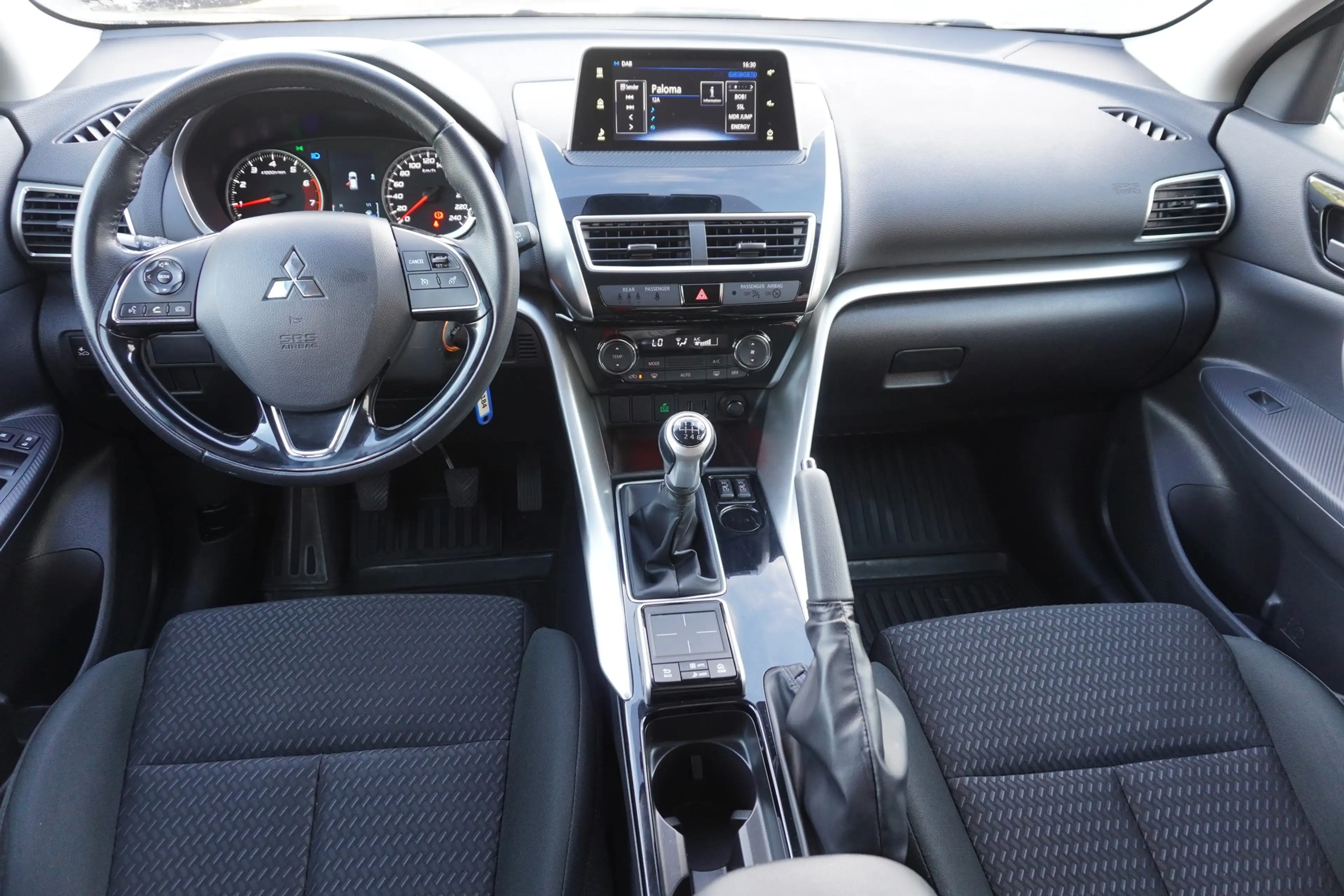 Mitsubishi Eclipse Cross 1.5 T-MIVEC Diamant Kamera DAB — photo 10