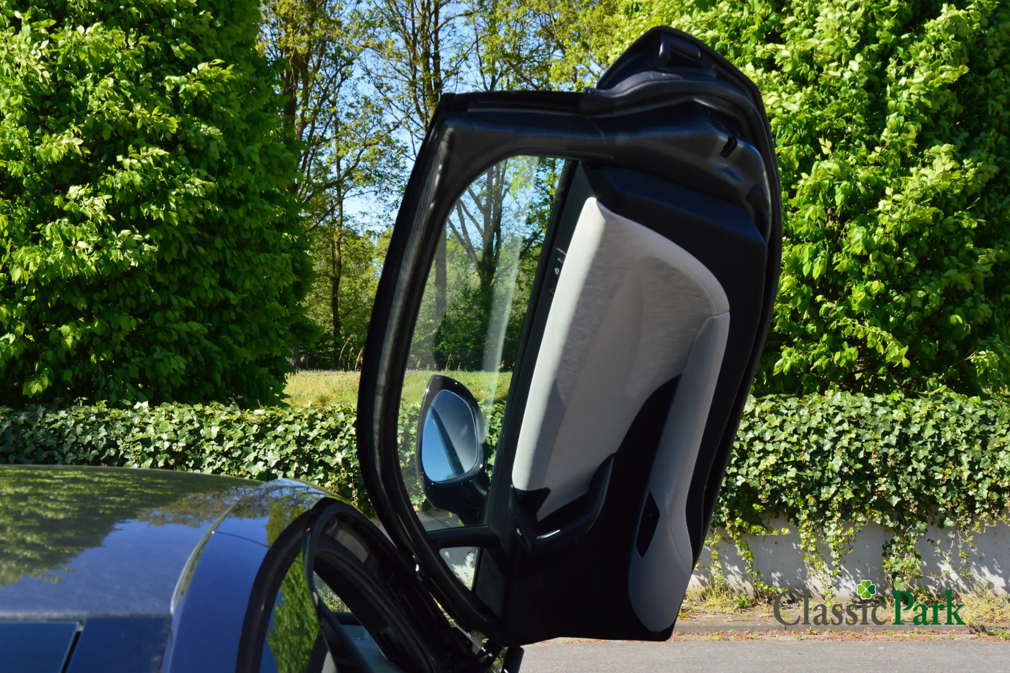 BMW i8 — photo 13