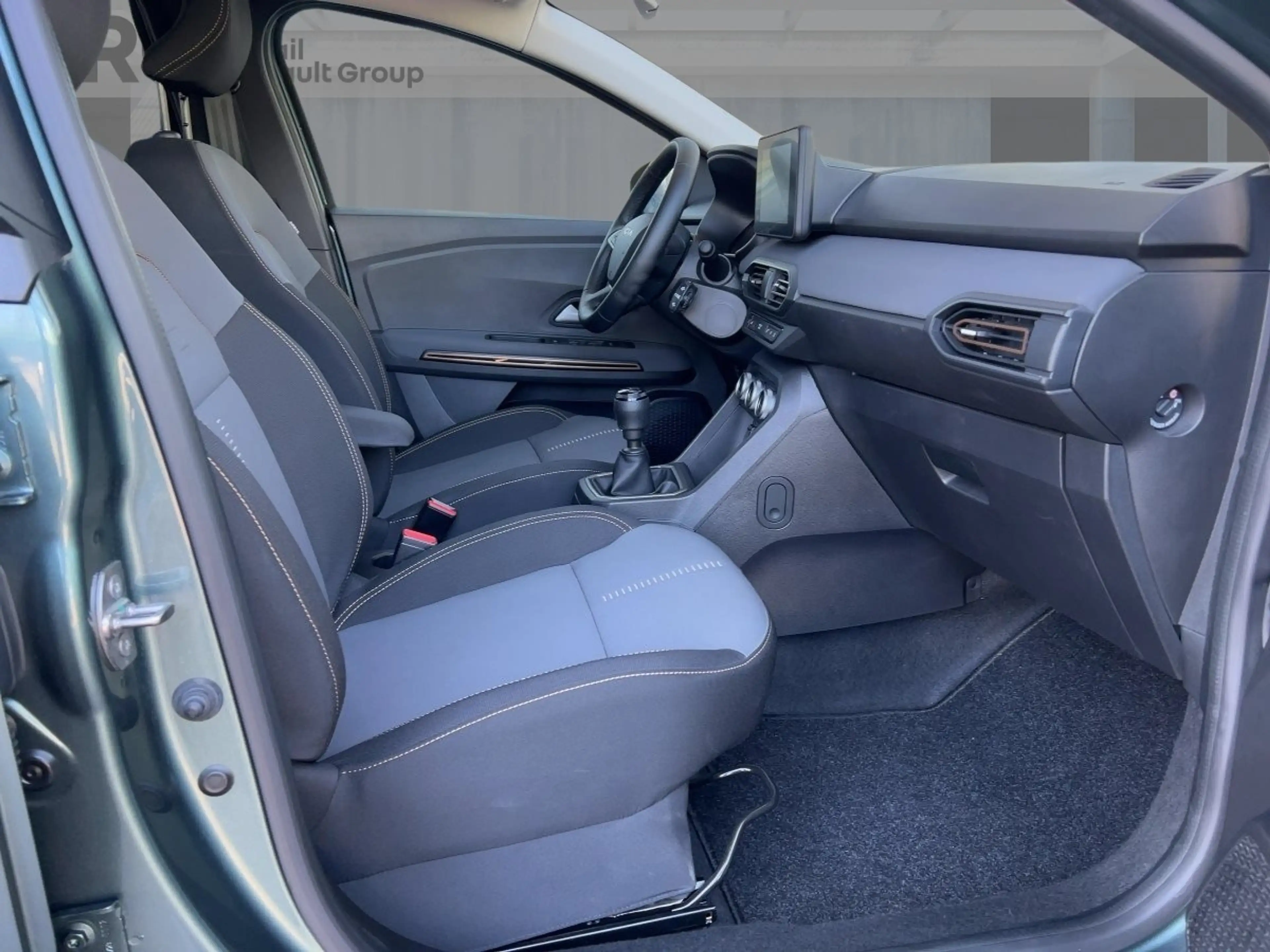 Dacia Jogger Extreme+ TCe 100 ECO-G SHZ Rückfahrkamera — photo 8