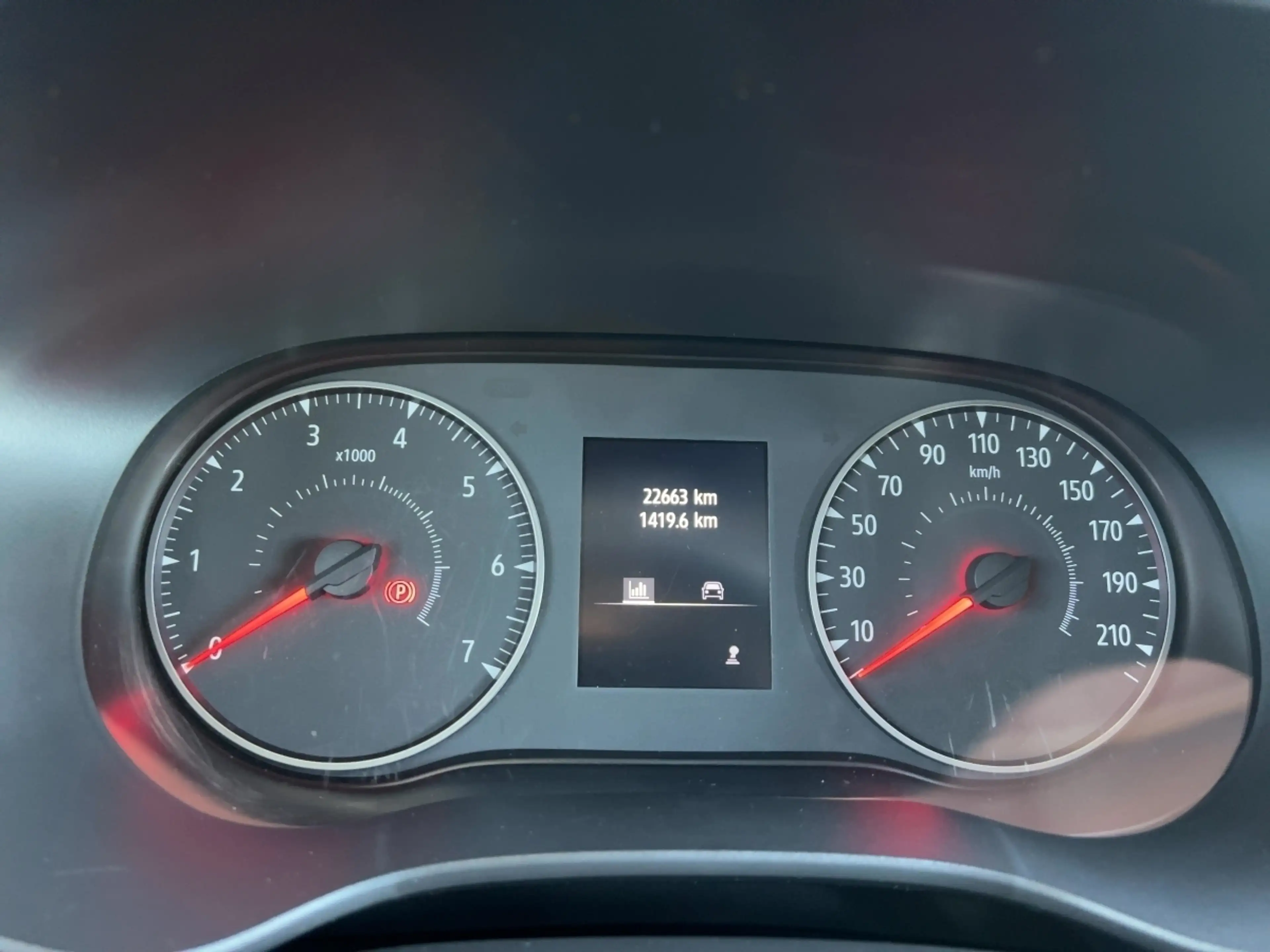 Dacia Jogger Extreme+ TCe 100 ECO-G SHZ Rückfahrkamera — photo 13