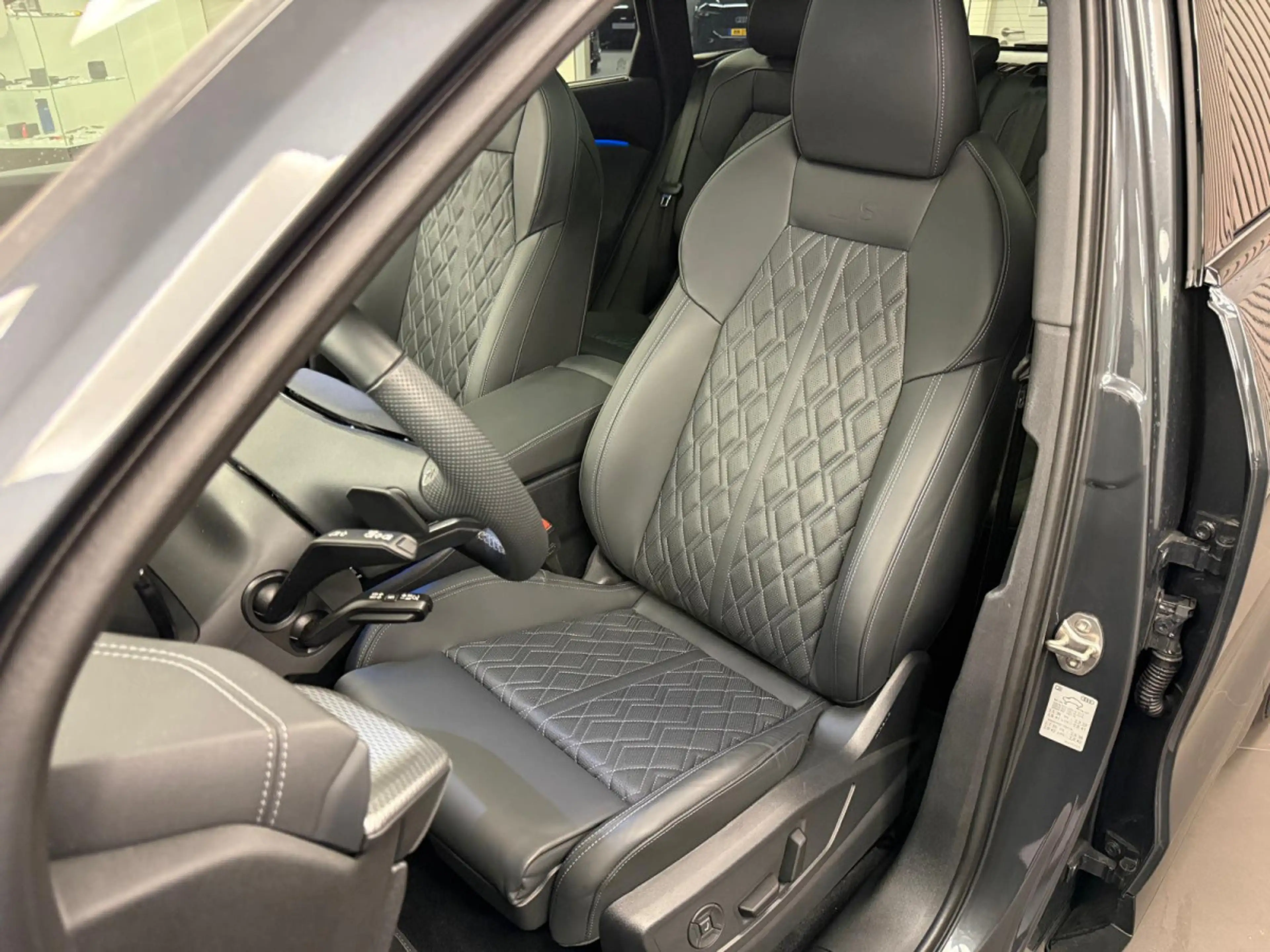 Audi SQ5 SUV 367 CH / 270 kW TFSI quattro S tronic — photo 2