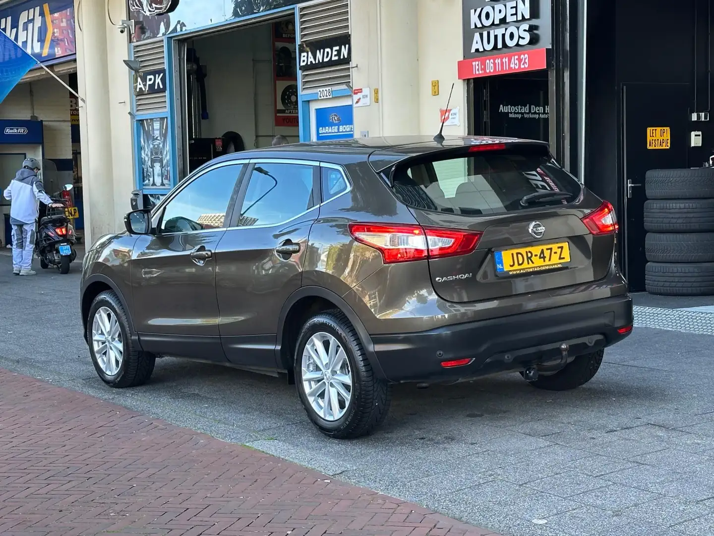 Nissan Qashqai 1.2 Acenta Clima PDC Stoelverwarming Brun - 2