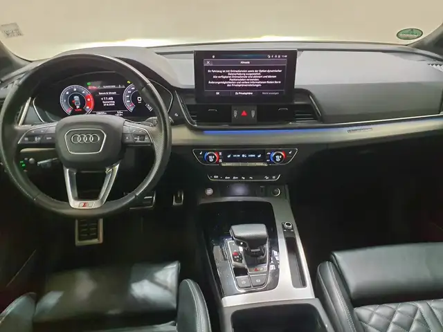 Audi SQ5 view 11