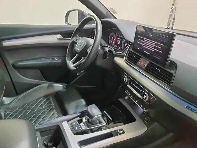 Audi SQ5 view 9