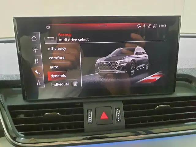 Audi SQ5 view 12