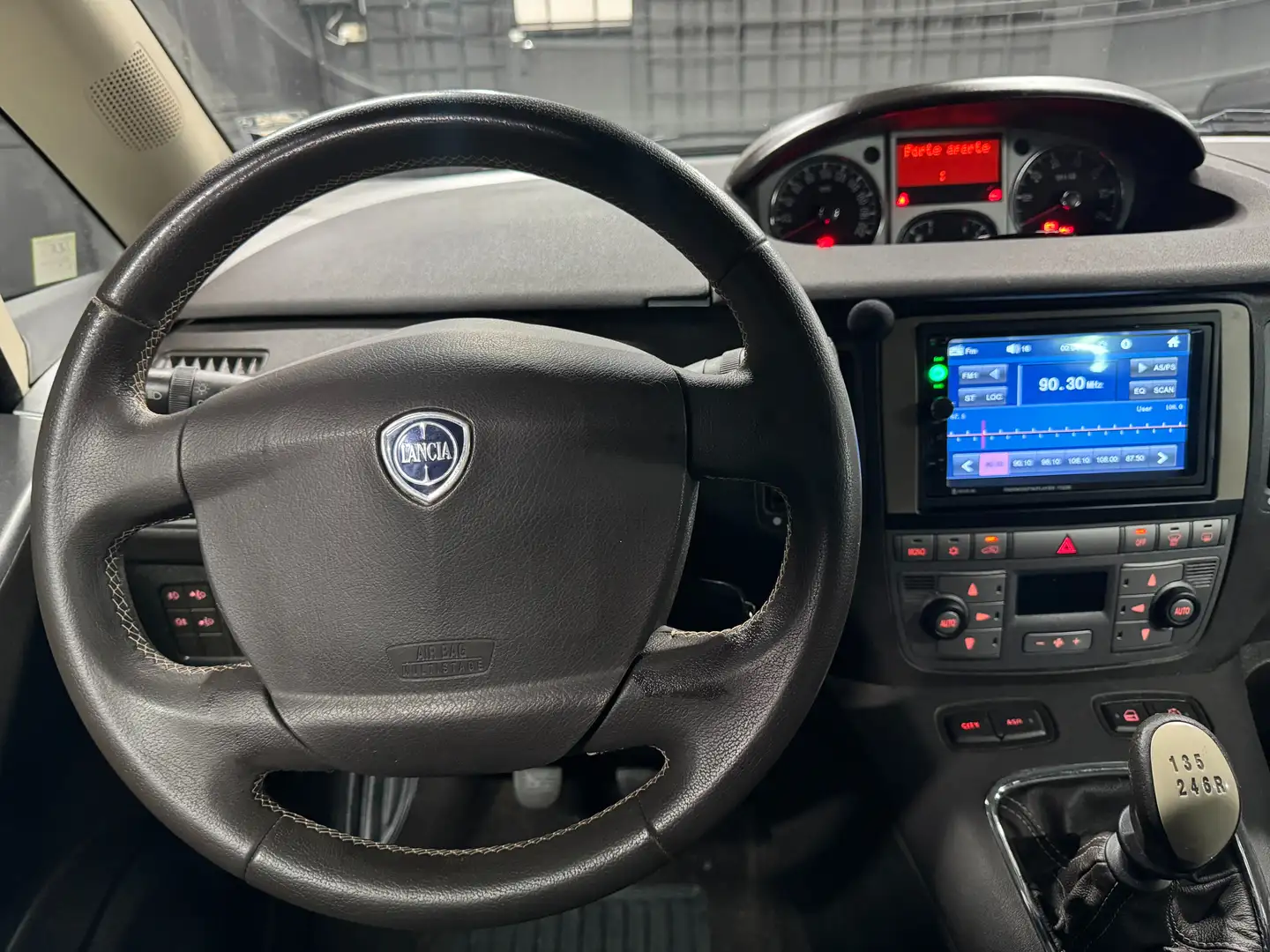 Lancia MUSA Musa II 2007 1.4 16v Oro CarPlay Neopatentati siva - 2