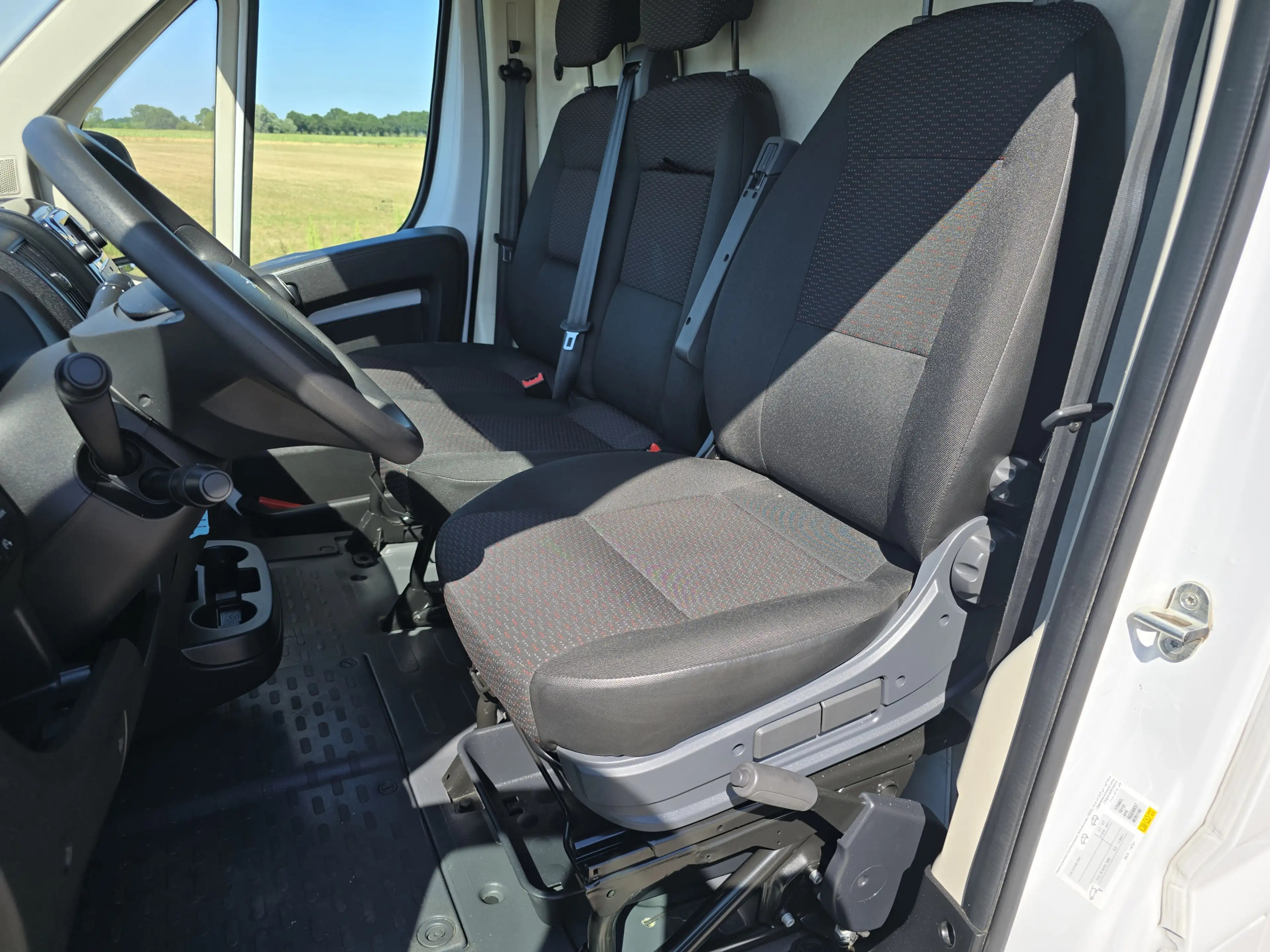 Peugeot Boxer 2.2 BlueHDi L2 H2 - 140 Pk - Euro 6 - Airco - Crui — photo 19