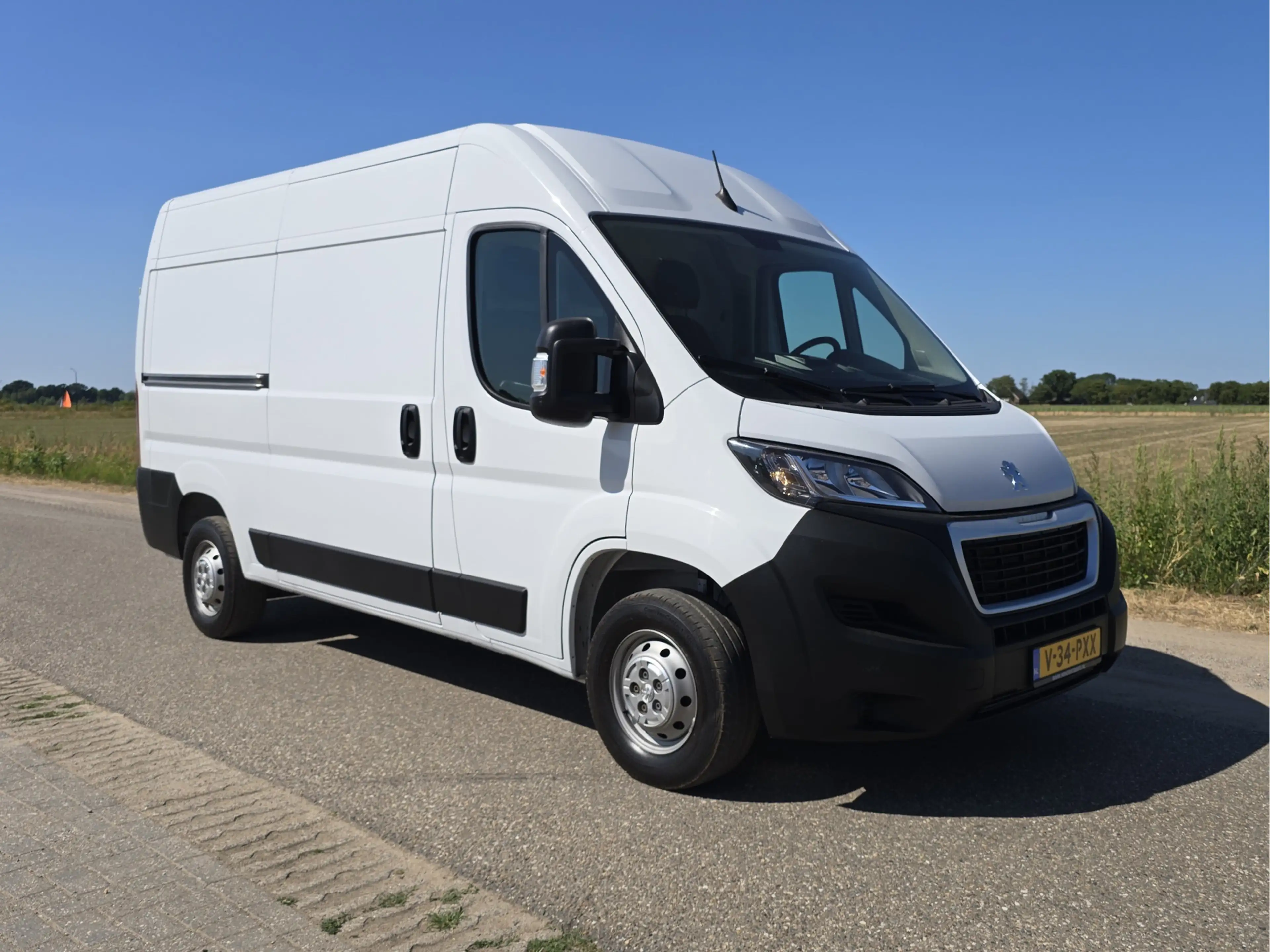 Peugeot Boxer 2.2 BlueHDi L2 H2 - 140 Pk - Euro 6 - Airco - Crui — photo 9