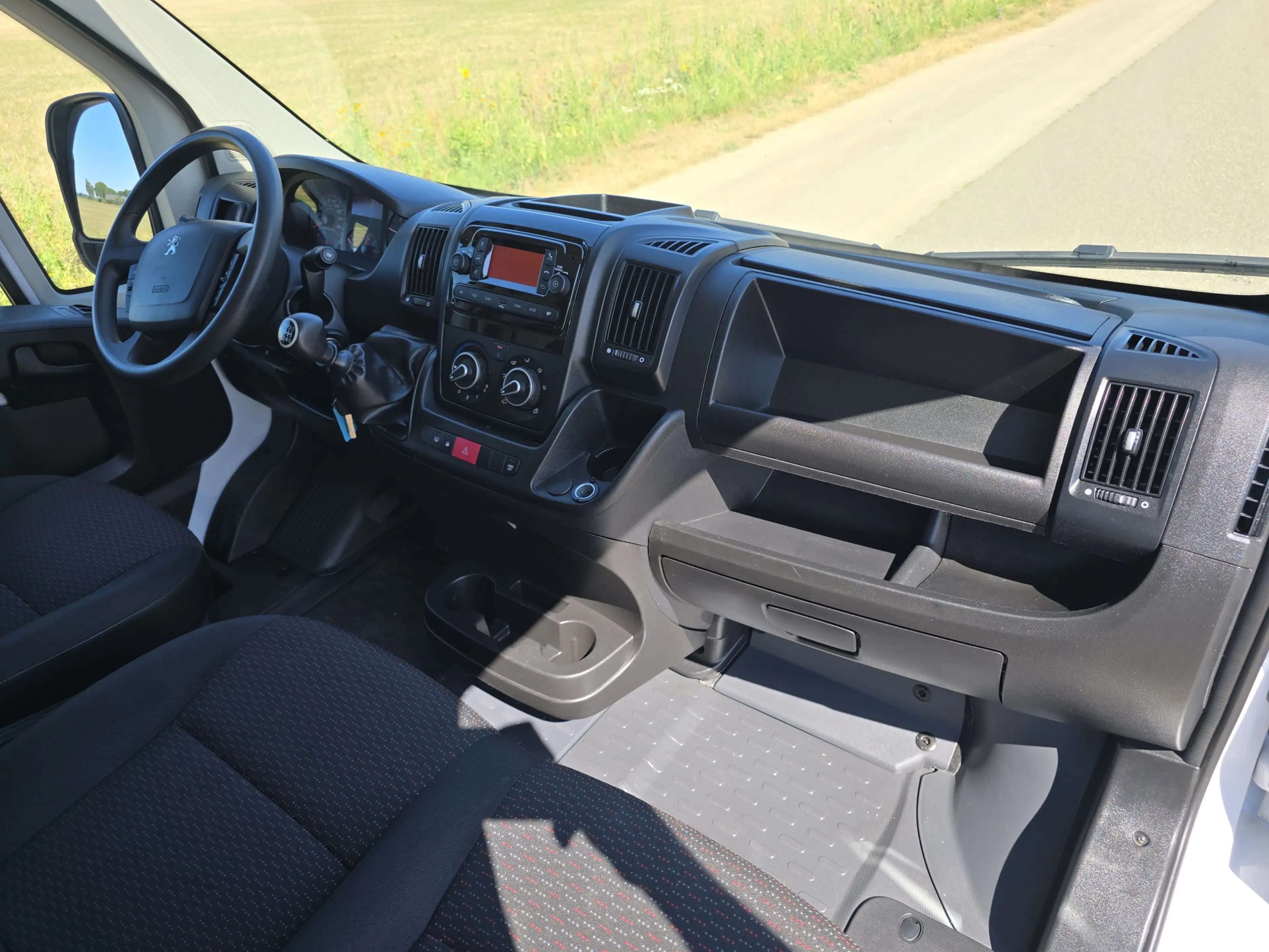 Peugeot Boxer 2.2 BlueHDi L2 H2 - 140 Pk - Euro 6 - Airco - Crui — photo 13