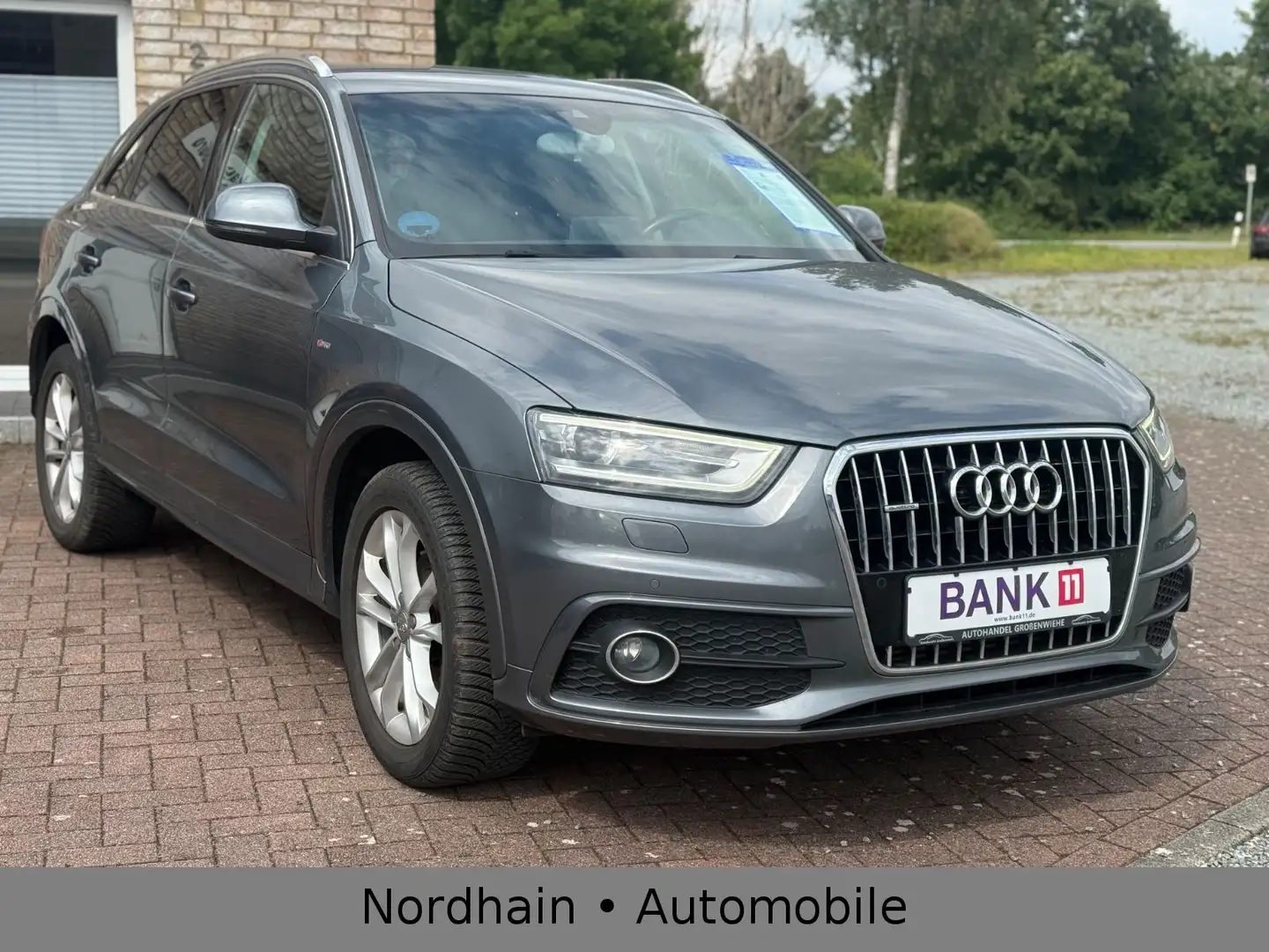 Audi Q3 2.0 TDI Quattro*S-line*LED*NAVI*SHZ*TEMPO*ALO Gris - 2
