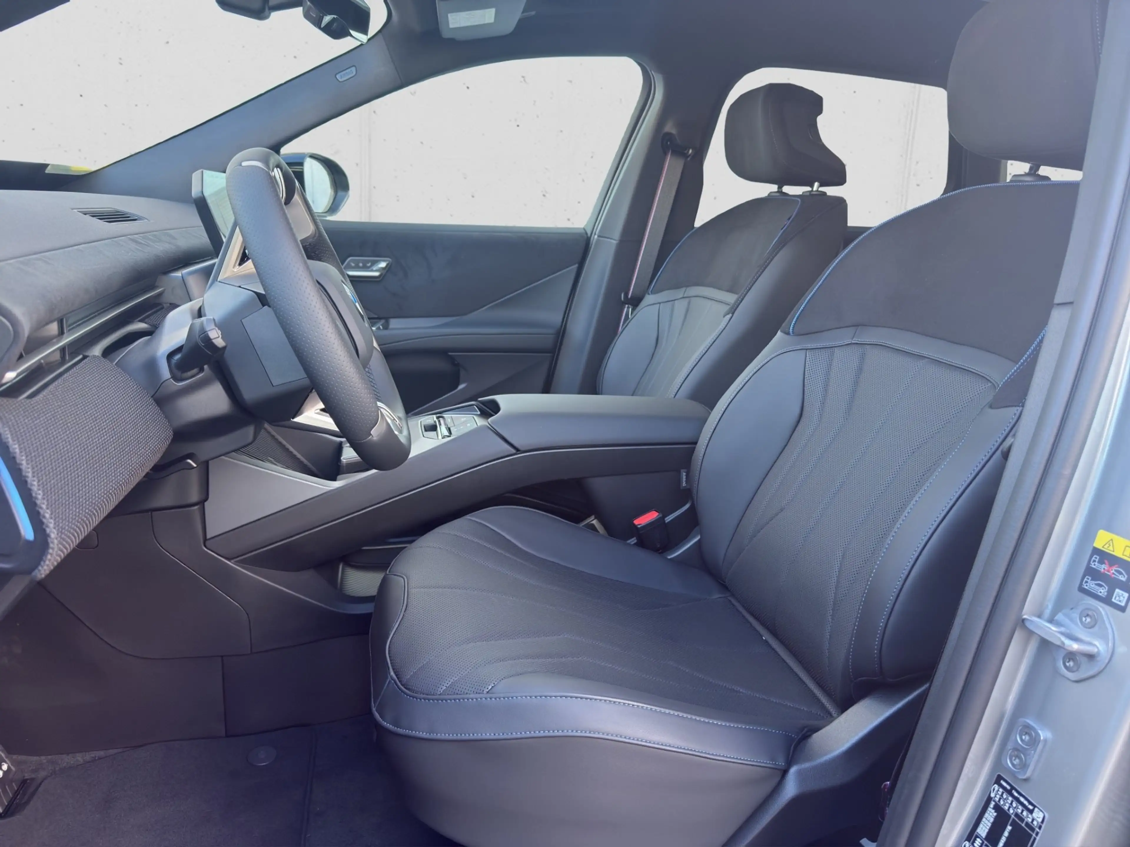 BMW iX3 40 sDrive — photo 8