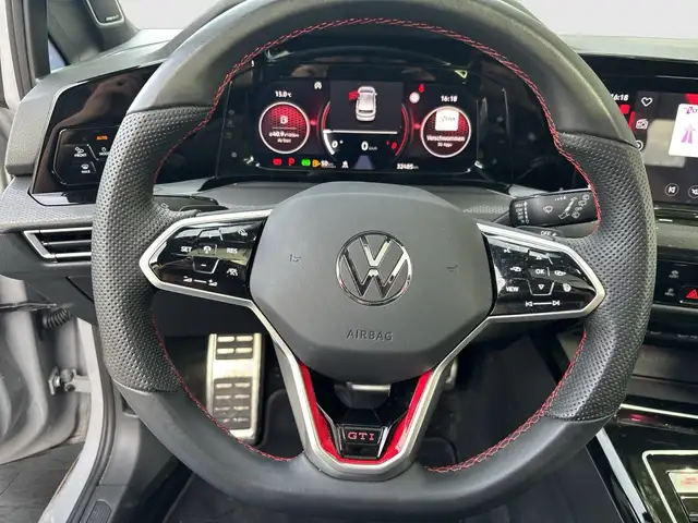 Volkswagen Golf view 11