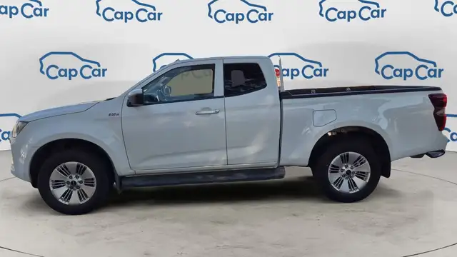 Isuzu D-Max view 2