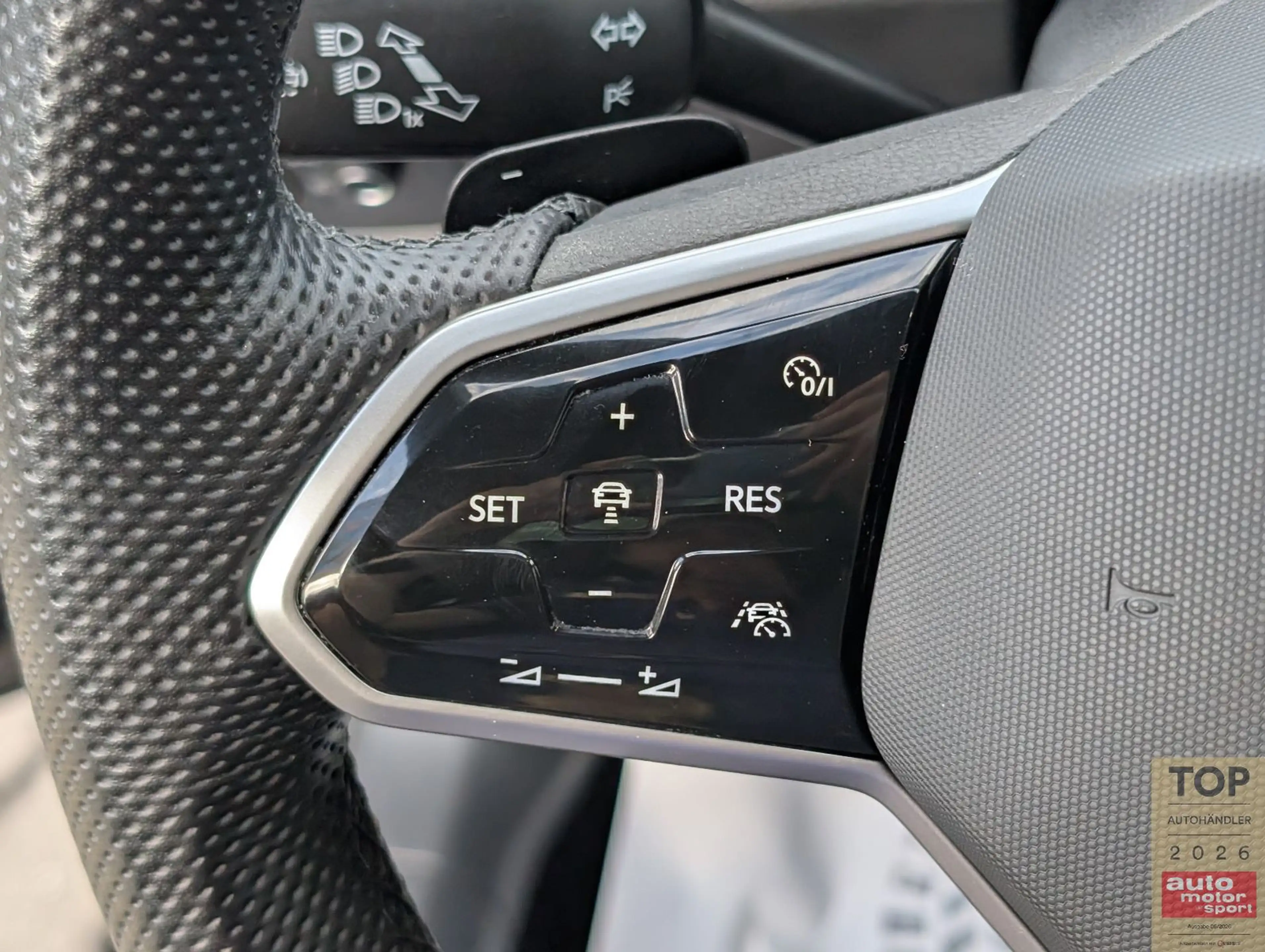Volkswagen Arteon R-Line 4M*ACC*DCC*AHK*360°PANO*HUD*Massag — photo 28