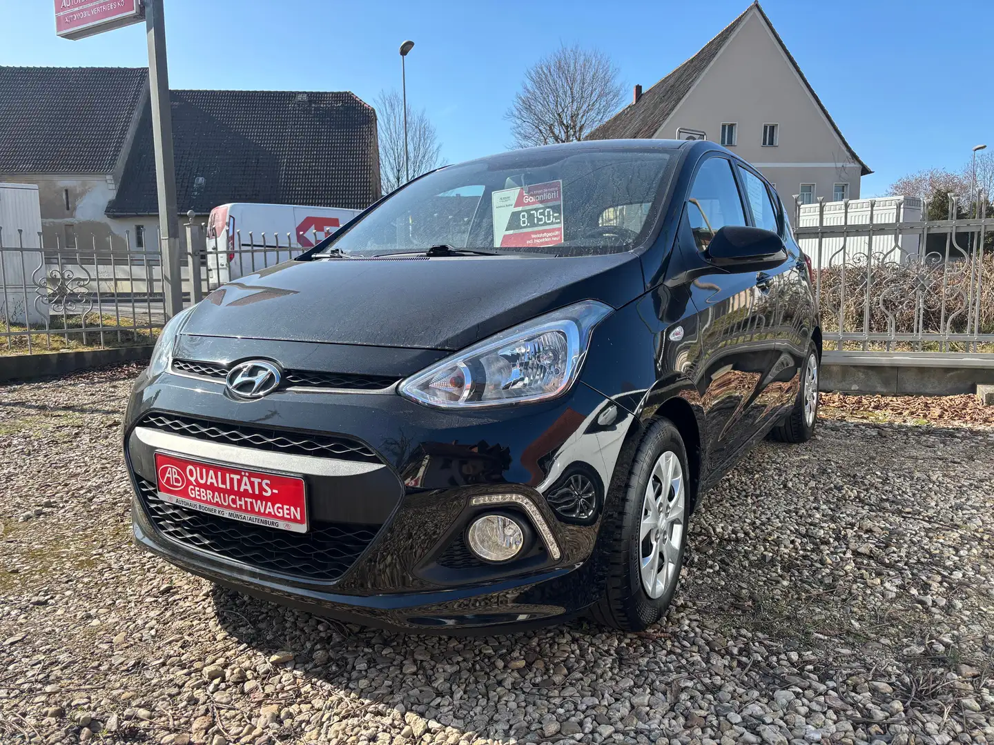 Hyundai i10 YES! Schwarz - 1