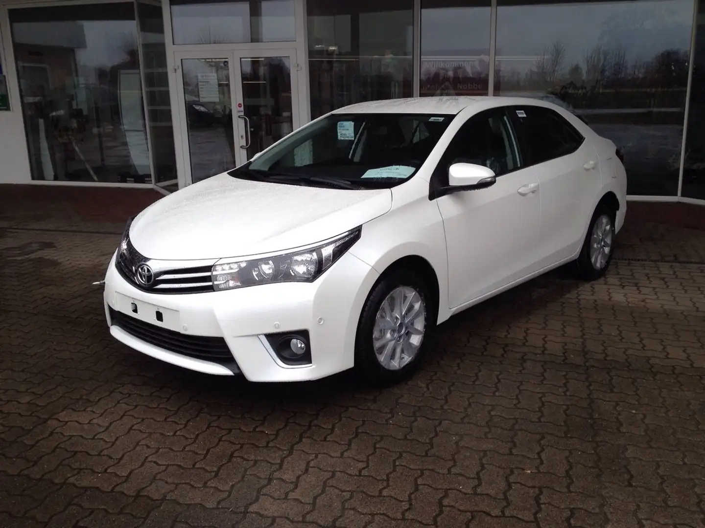 Toyota Corolla Corolla 1.6 ValvematicEdition Blanc - 1