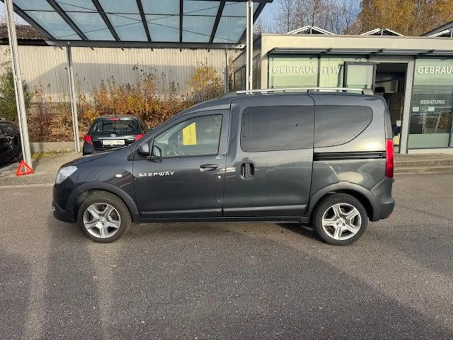 Dacia Dokker Stepway Plus, Navi, SHZ, uvm. Grau - 2