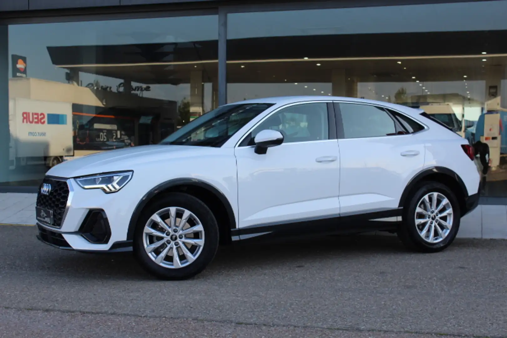 Audi Q3 Sportback 35 TDI Advanced S tronic Blanco - 2