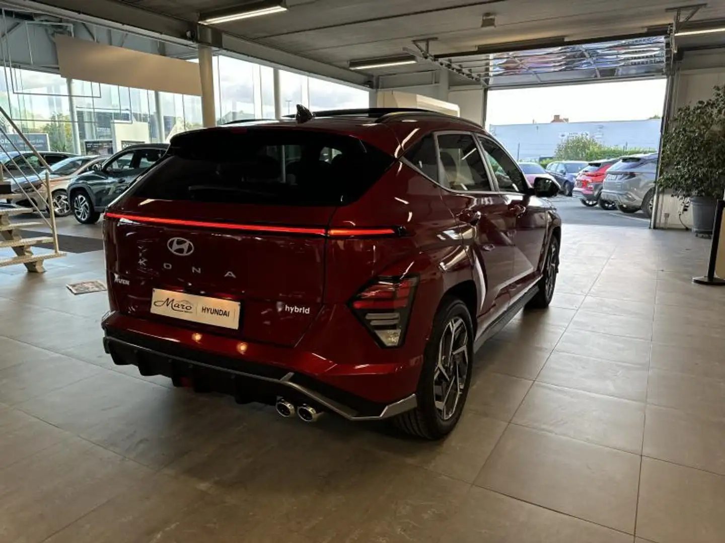 Hyundai KONA 1.6GDi HYBRIDE Shine N-Line Sensation Plus | STOCK Rouge - 2