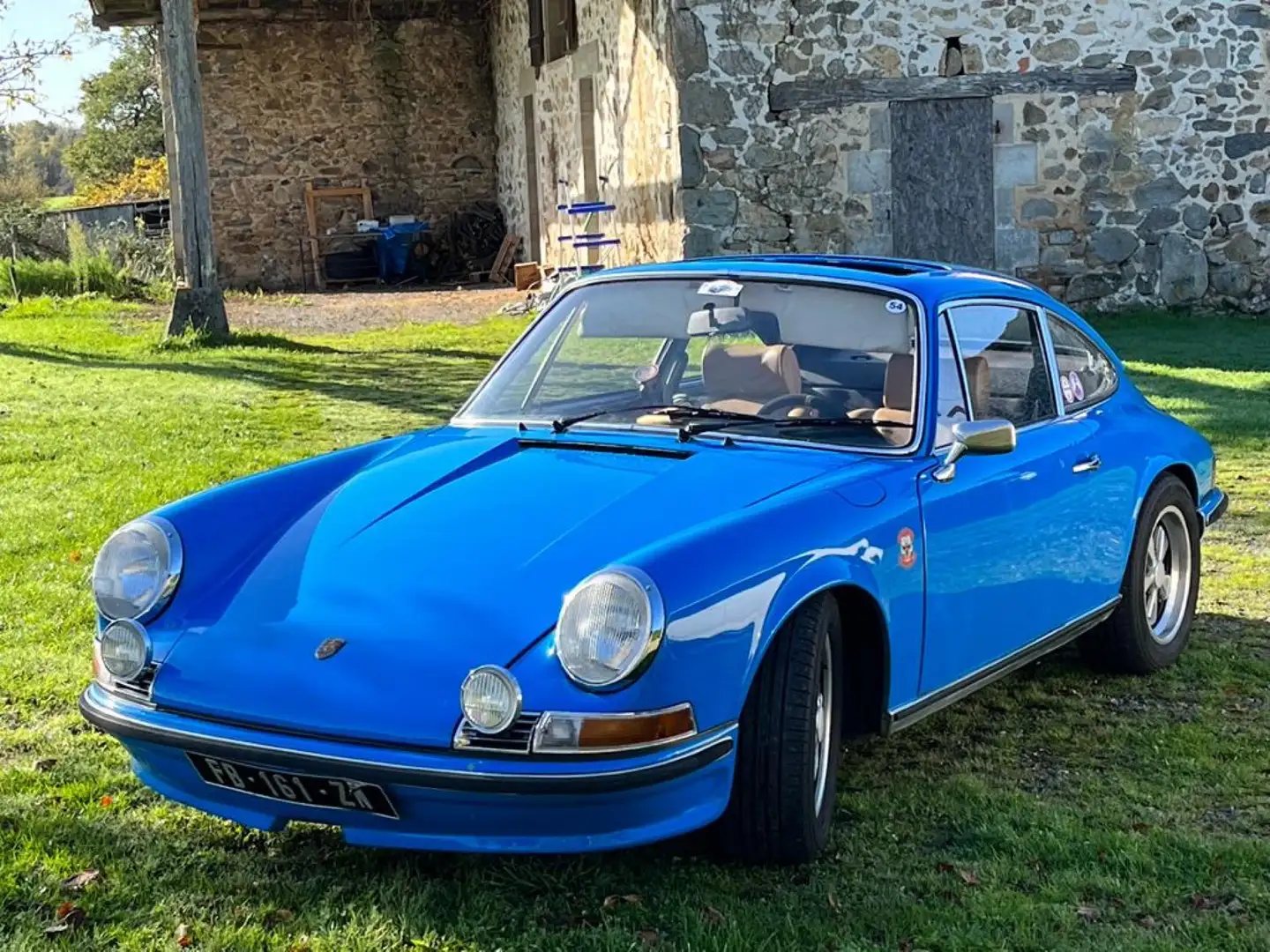 Porsche 911 plava - 2