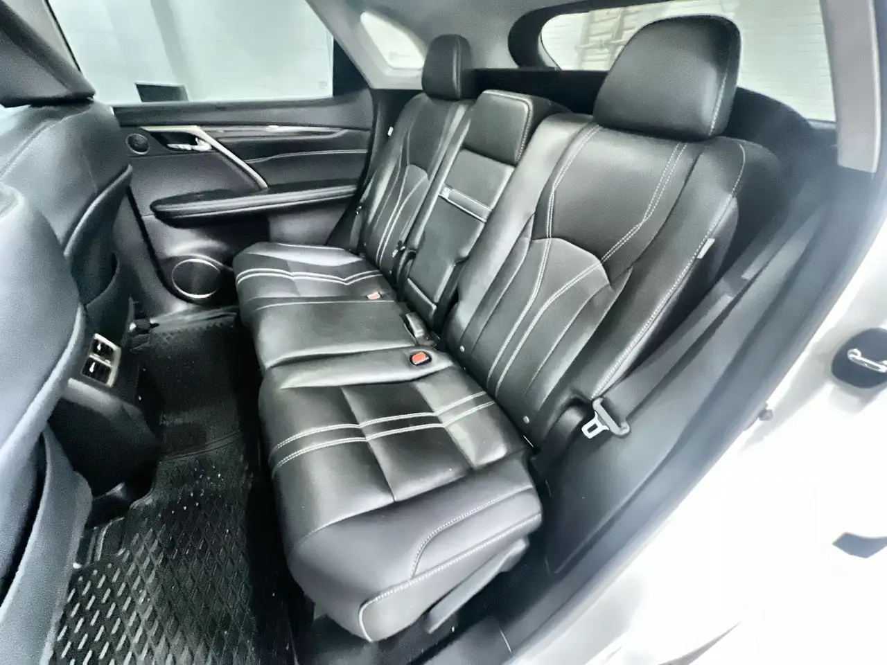 Lexus RX снимка Lexus RX