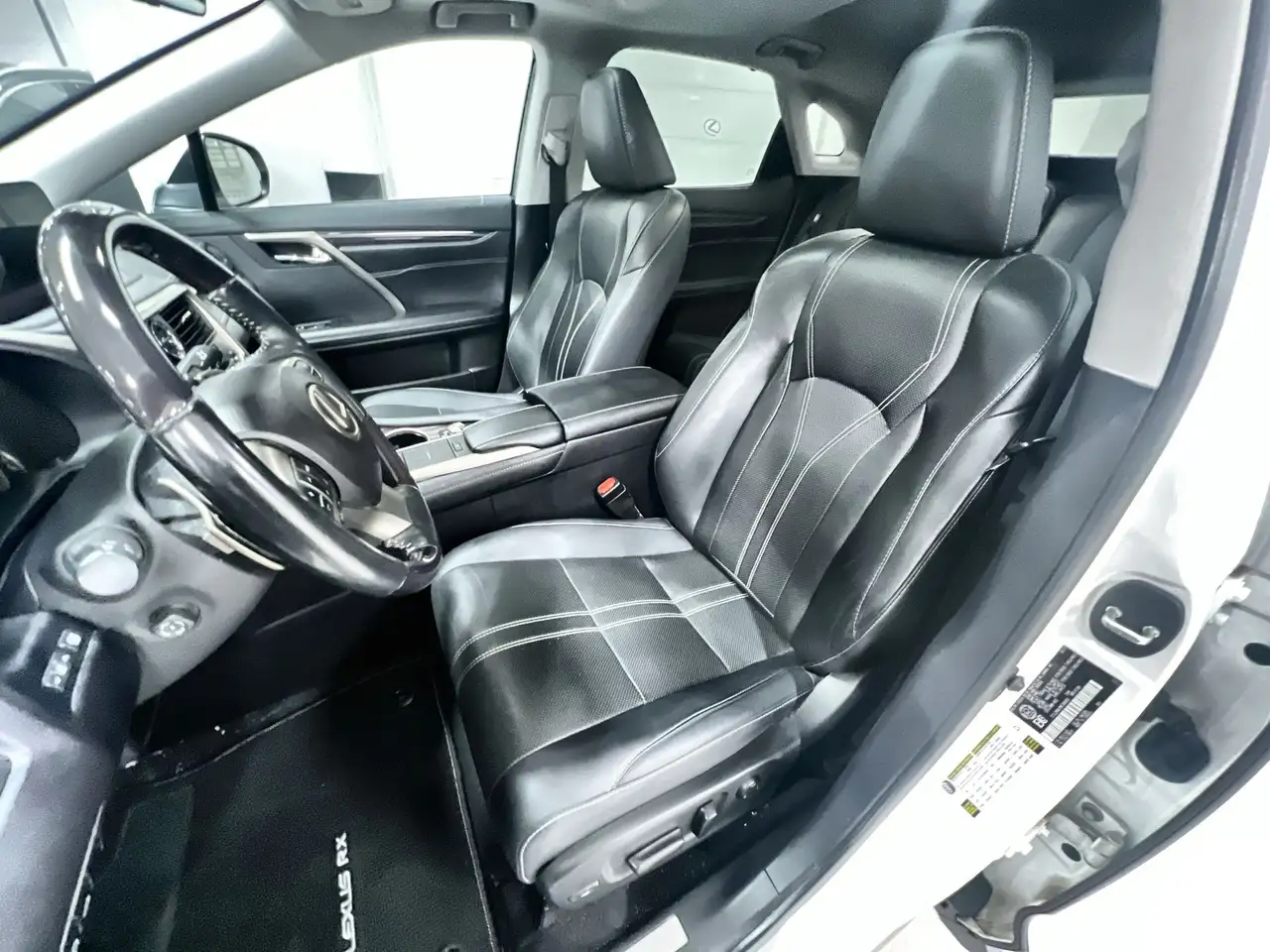 Lexus RX снимка Lexus RX