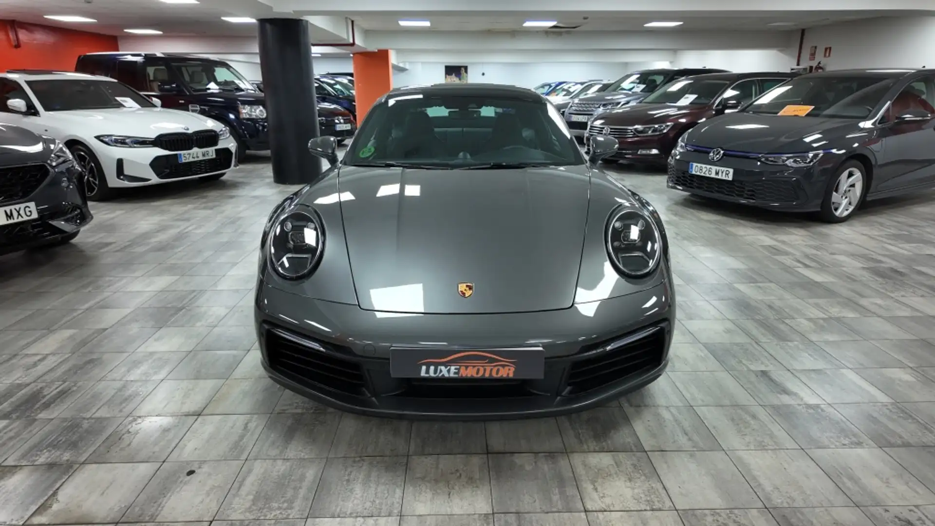 Porsche 992 Carrera 4S Cabriolet PDK Grau - 2
