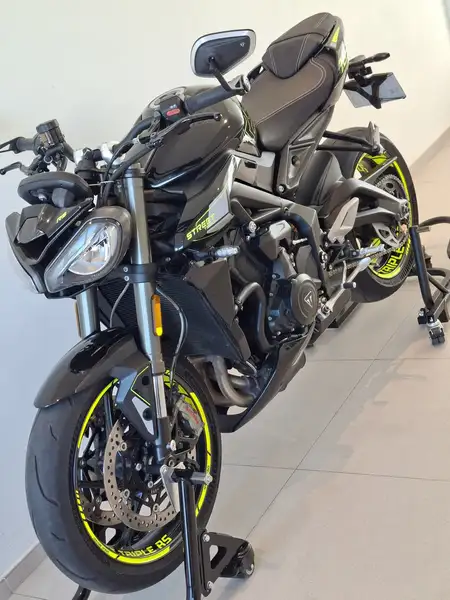 Triumph Street Triple 765