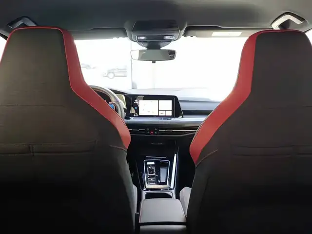 Volkswagen Golf view 11