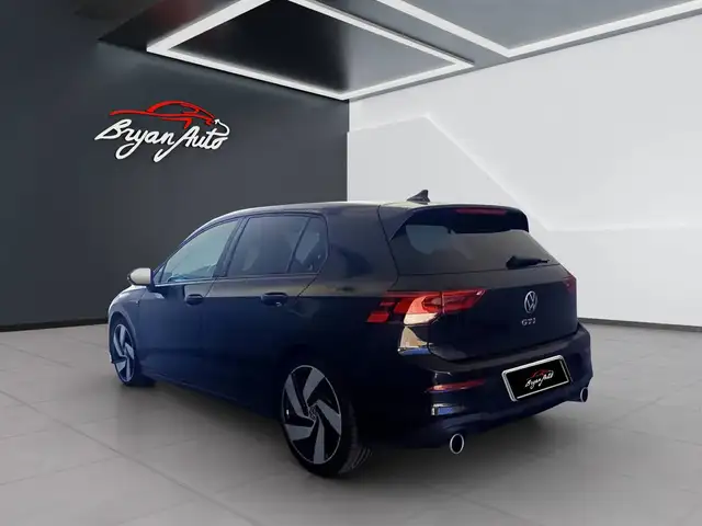 Volkswagen Golf view 3