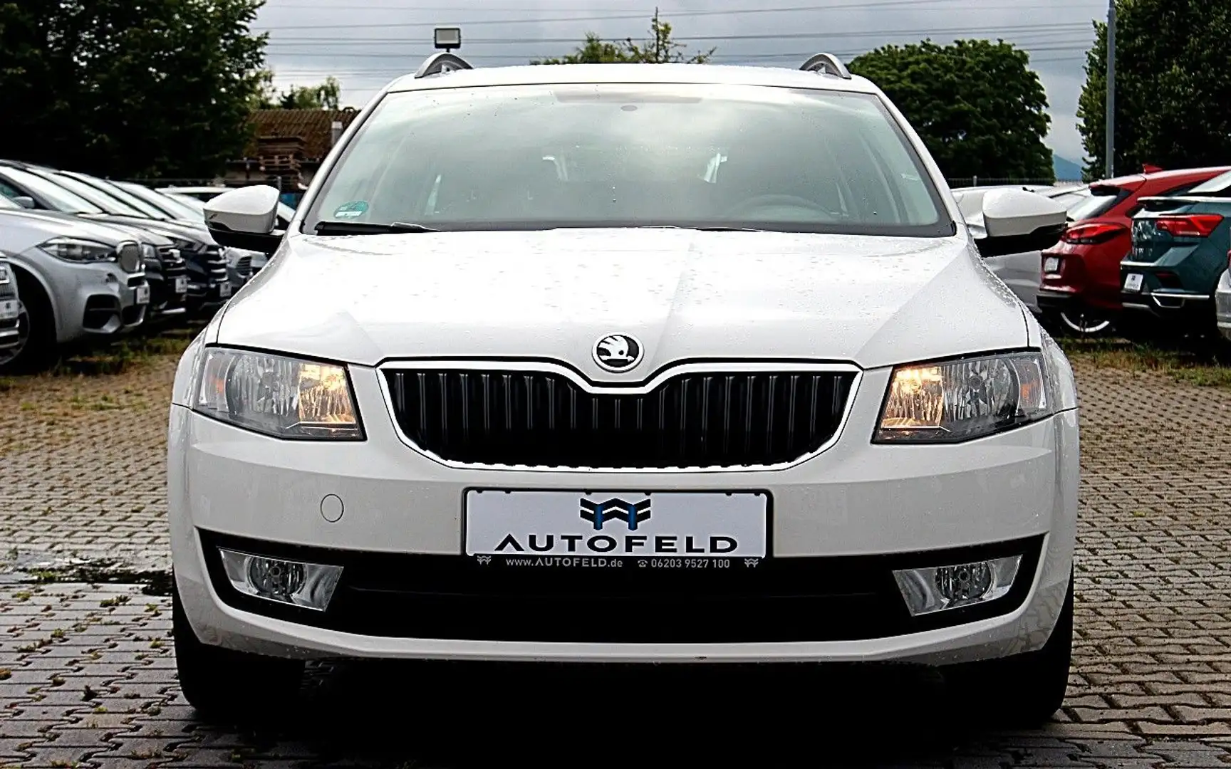 Skoda Octavia 1.4 TSI/VOLL SHEFT/1HD/KLIMA/8FACH/TEMP/ Bílá - 2