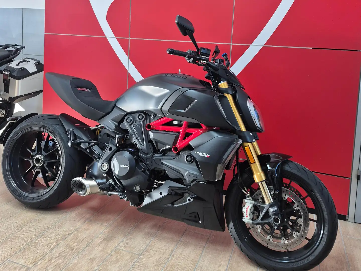 Ducati Diavel 1260 S Nero - 2
