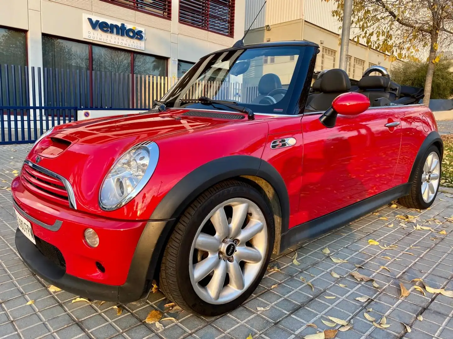 MINI Cooper S Cabrio Aut Червоний - 1