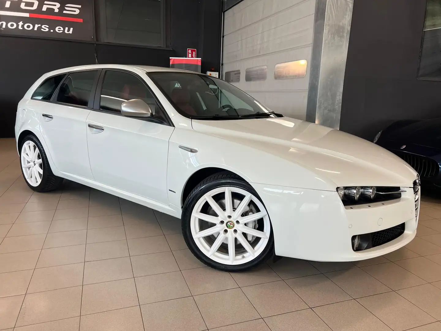 Alfa Romeo 159 SW 1750 TBI TI 200CV ! BIANCA E ROSSA UNICA ! PARI AL NUOVO ! Blanco - 2
