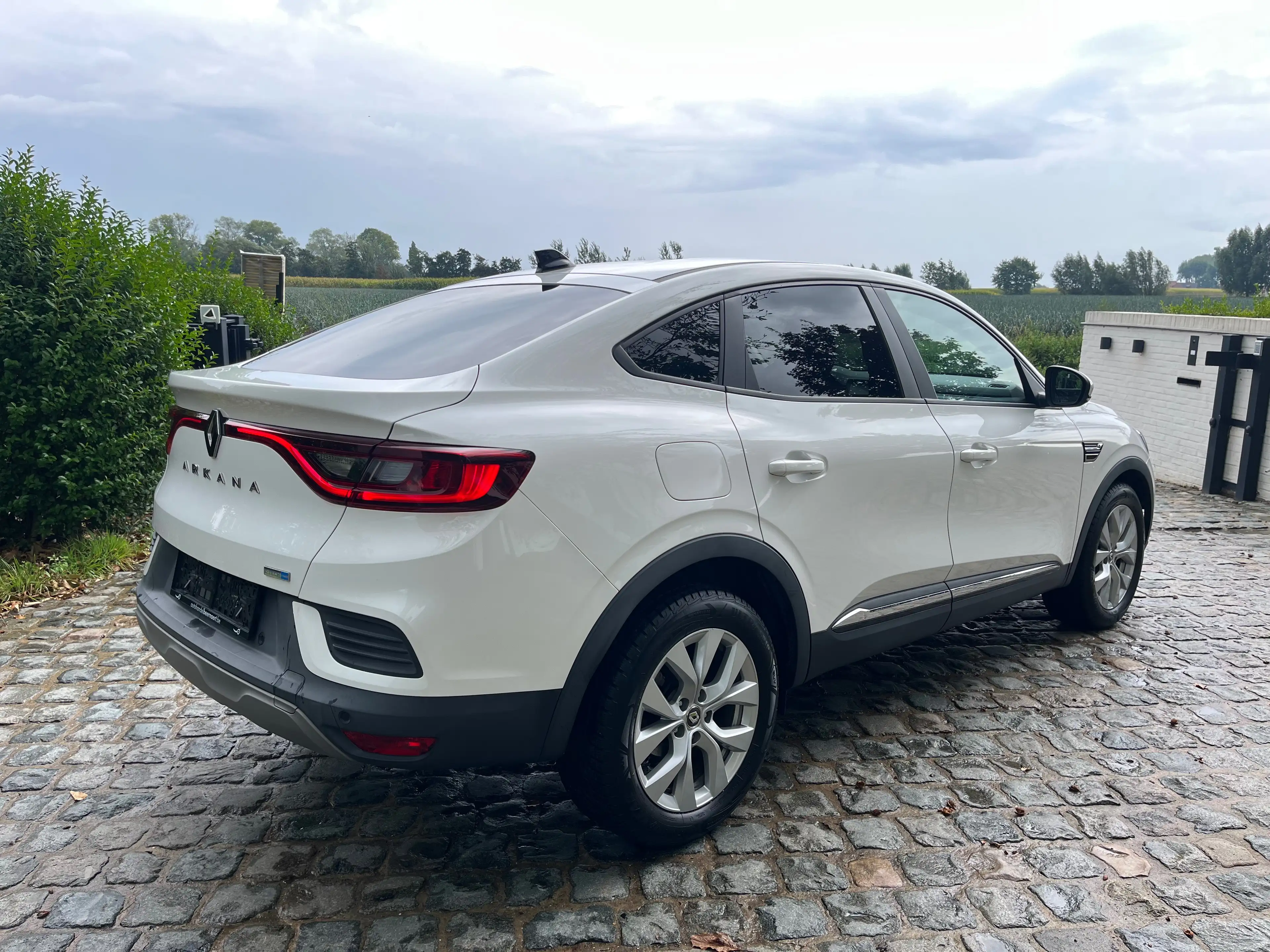 Renault Arkana E-TECH 1.6i/1eignr/77400km/Carplay/Cruise/Camera/Led/Clima... — photo 5