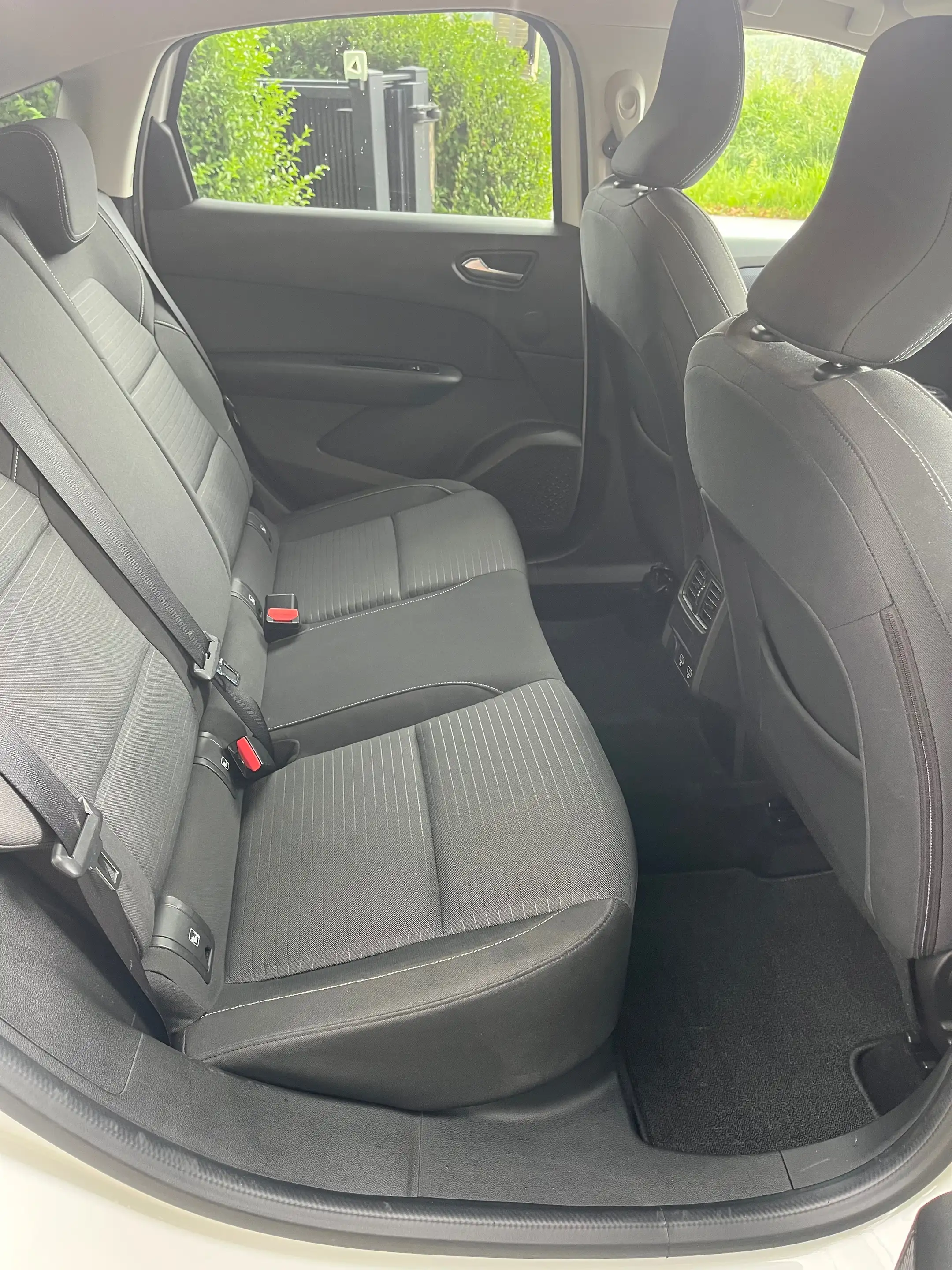 Renault Arkana E-TECH 1.6i/1eignr/77400km/Carplay/Cruise/Camera/Led/Clima... — photo 10