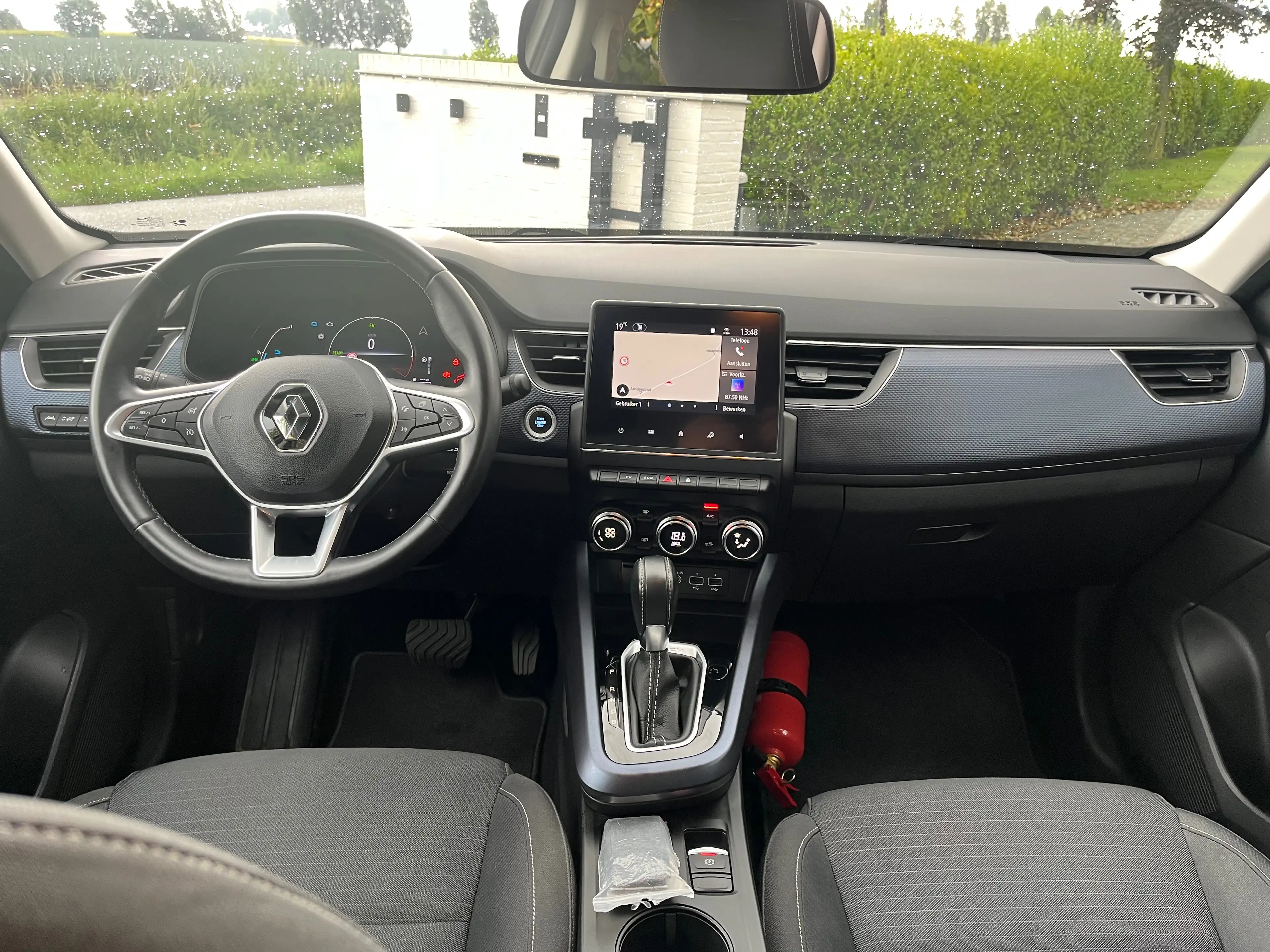 Renault Arkana E-TECH 1.6i/1eignr/77400km/Carplay/Cruise/Camera/Led/Clima... — photo 2