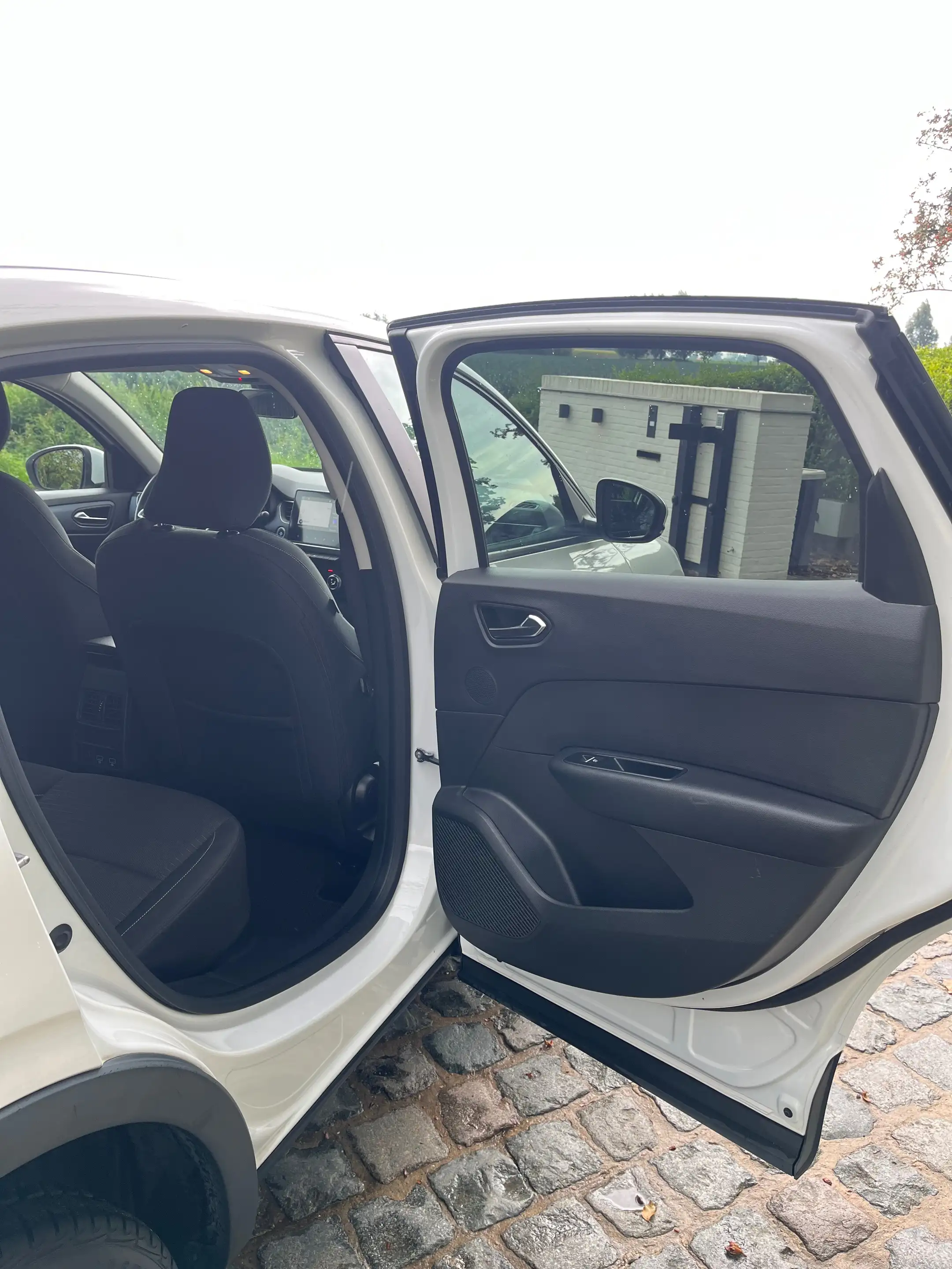 Renault Arkana E-TECH 1.6i/1eignr/77400km/Carplay/Cruise/Camera/Led/Clima... — photo 9