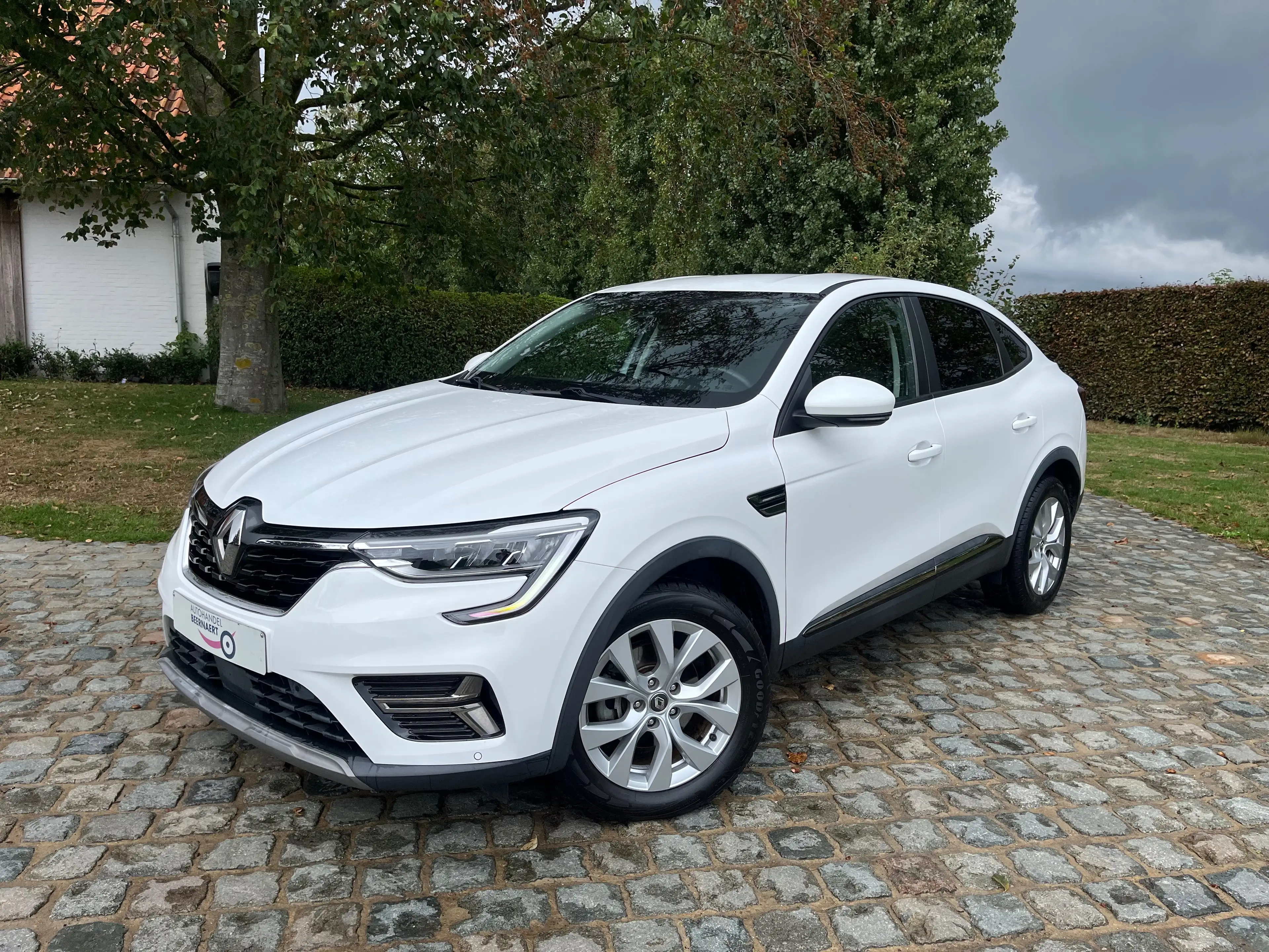Renault Arkana E-TECH 1.6i/1eignr/77400km/Carplay/Cruise/Camera/Led/Clima...