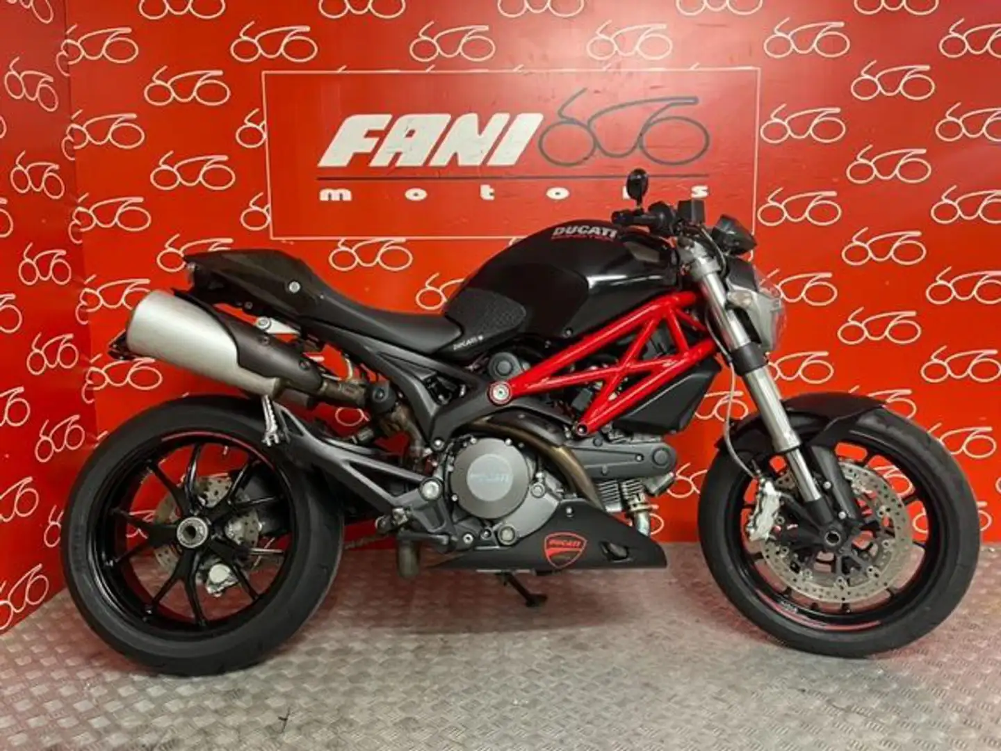 Ducati Monster 796 2013 Fekete - 1