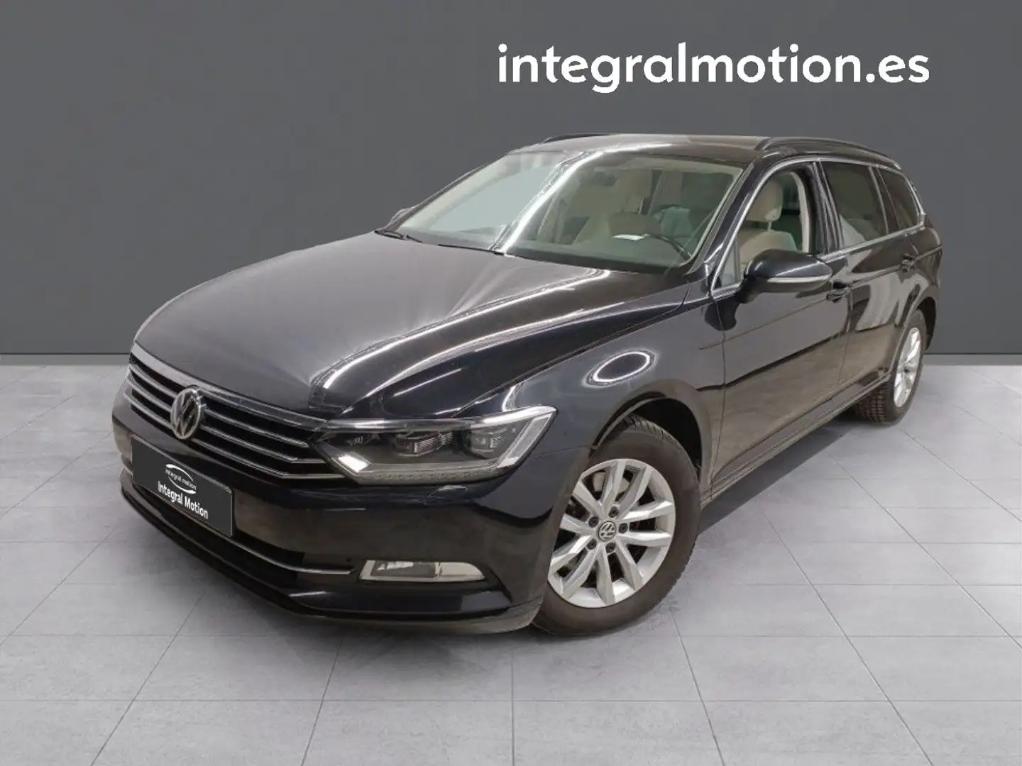 Volkswagen Passat Variant 1.6TDI Edition DSG7 88kW Negro - 1